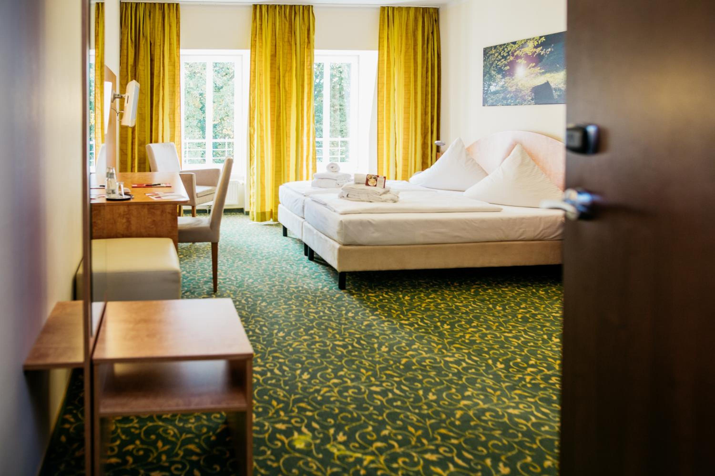 Double Room with Garden View photo 2
