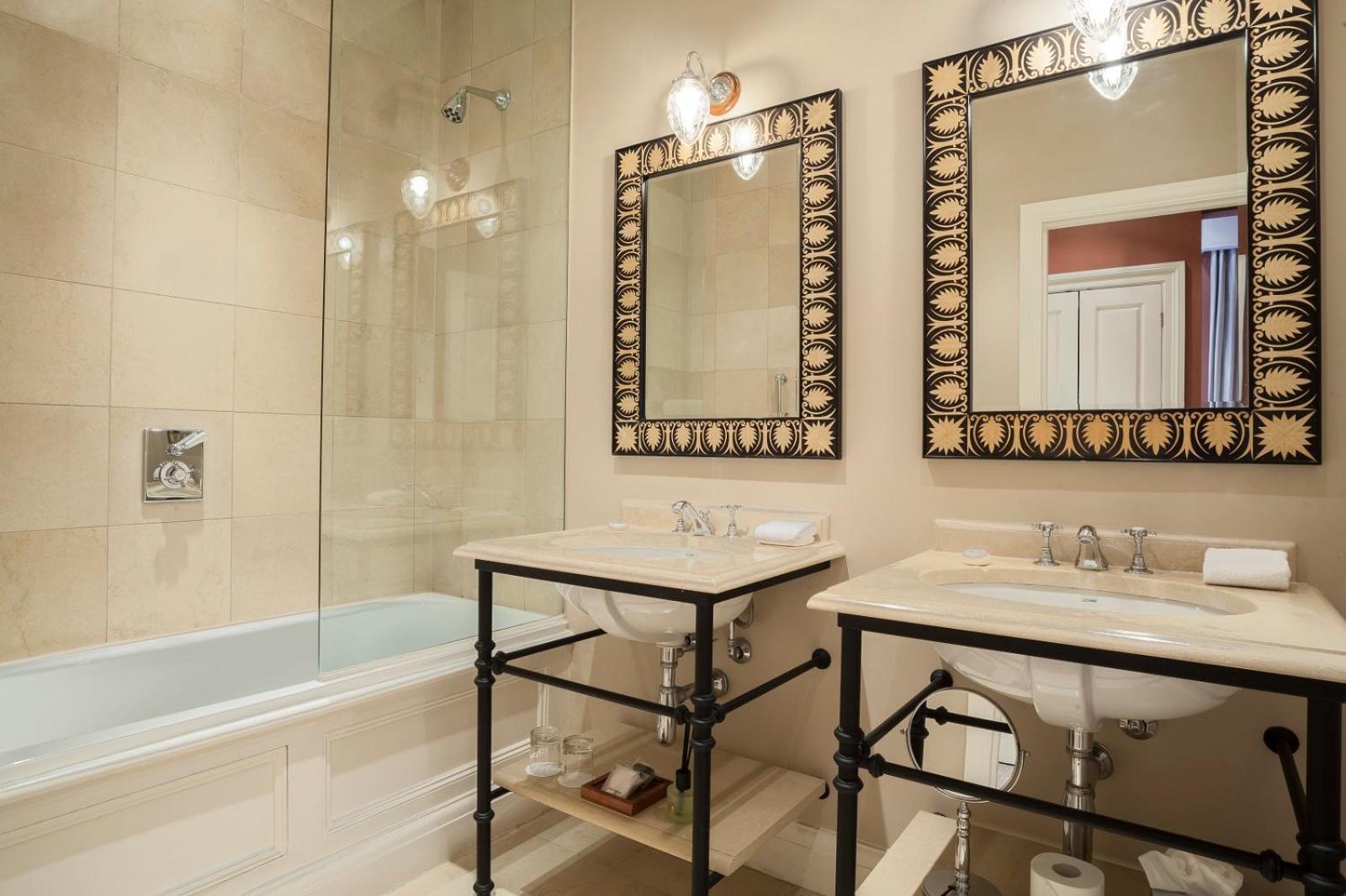 Executive King Room photo 2