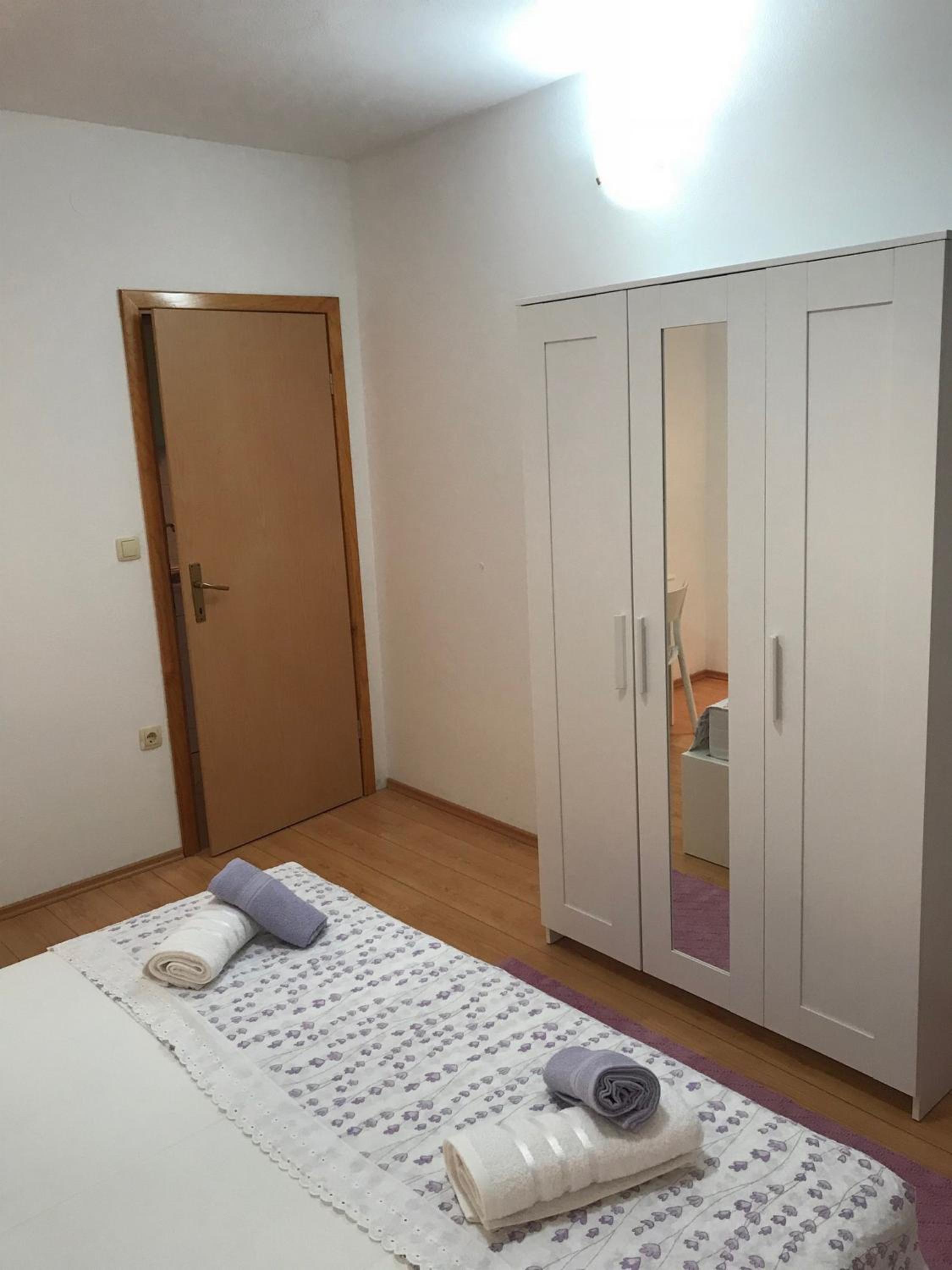 One-Bedroom Apartment with Hot Tub and Sea View photo 3