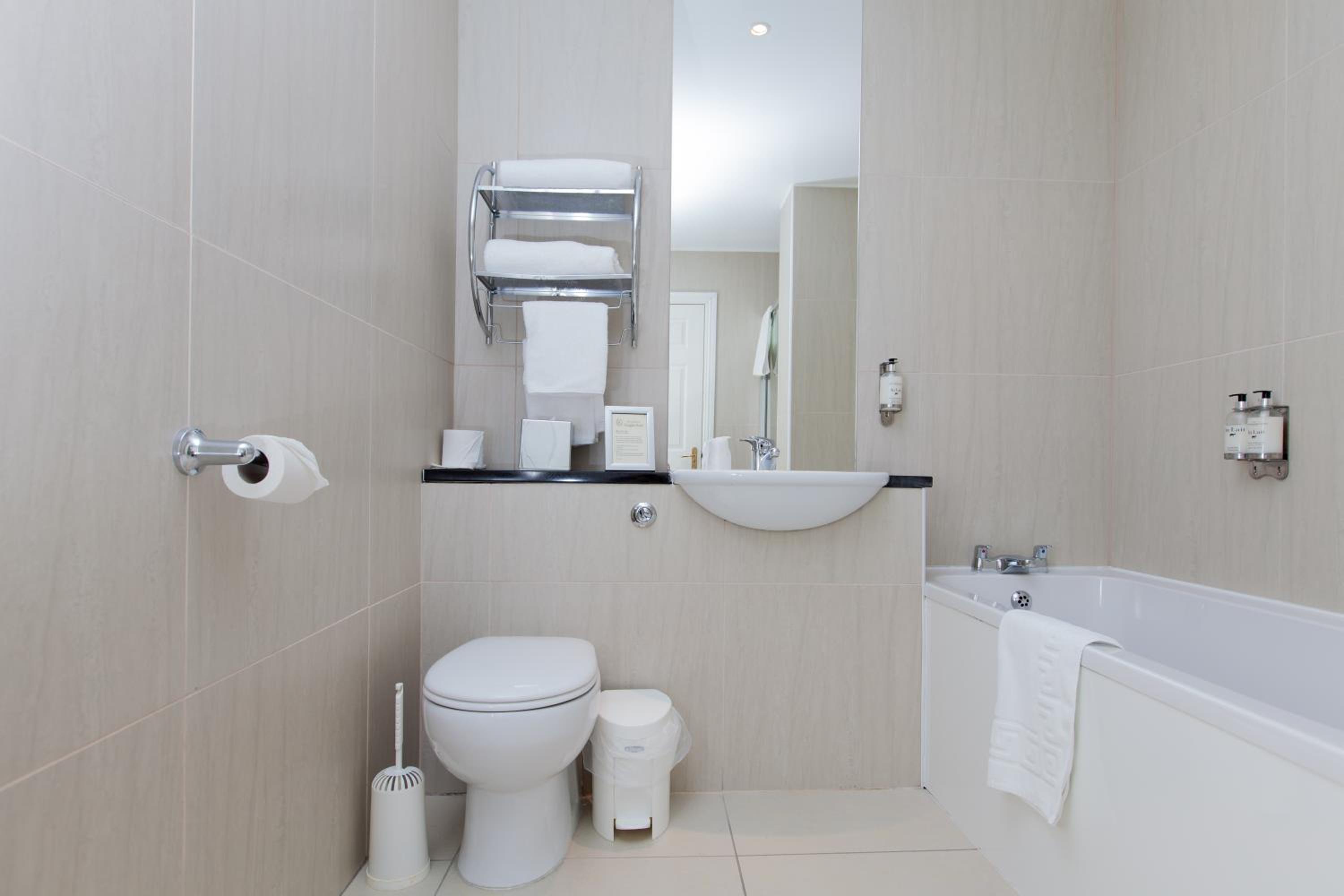 King Executive Guest Room - Photo 7