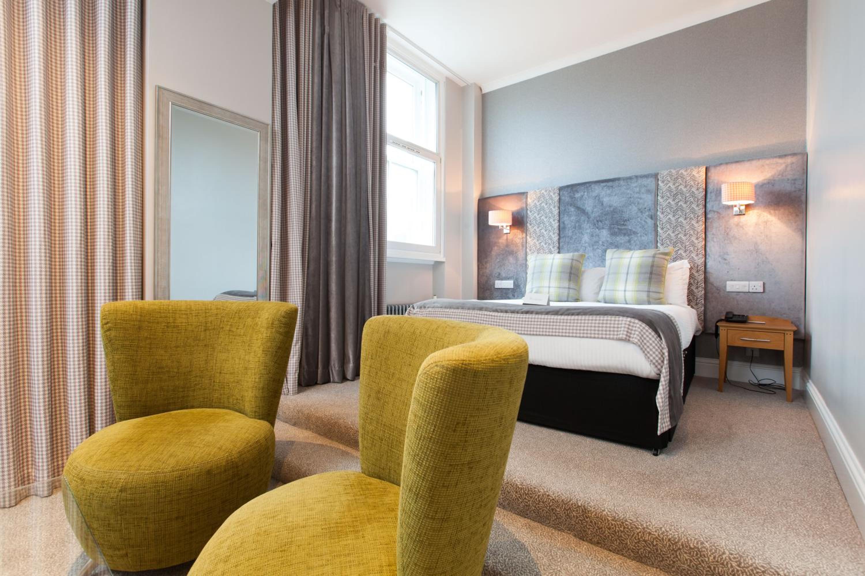 King Executive Guest Room - Photo 9