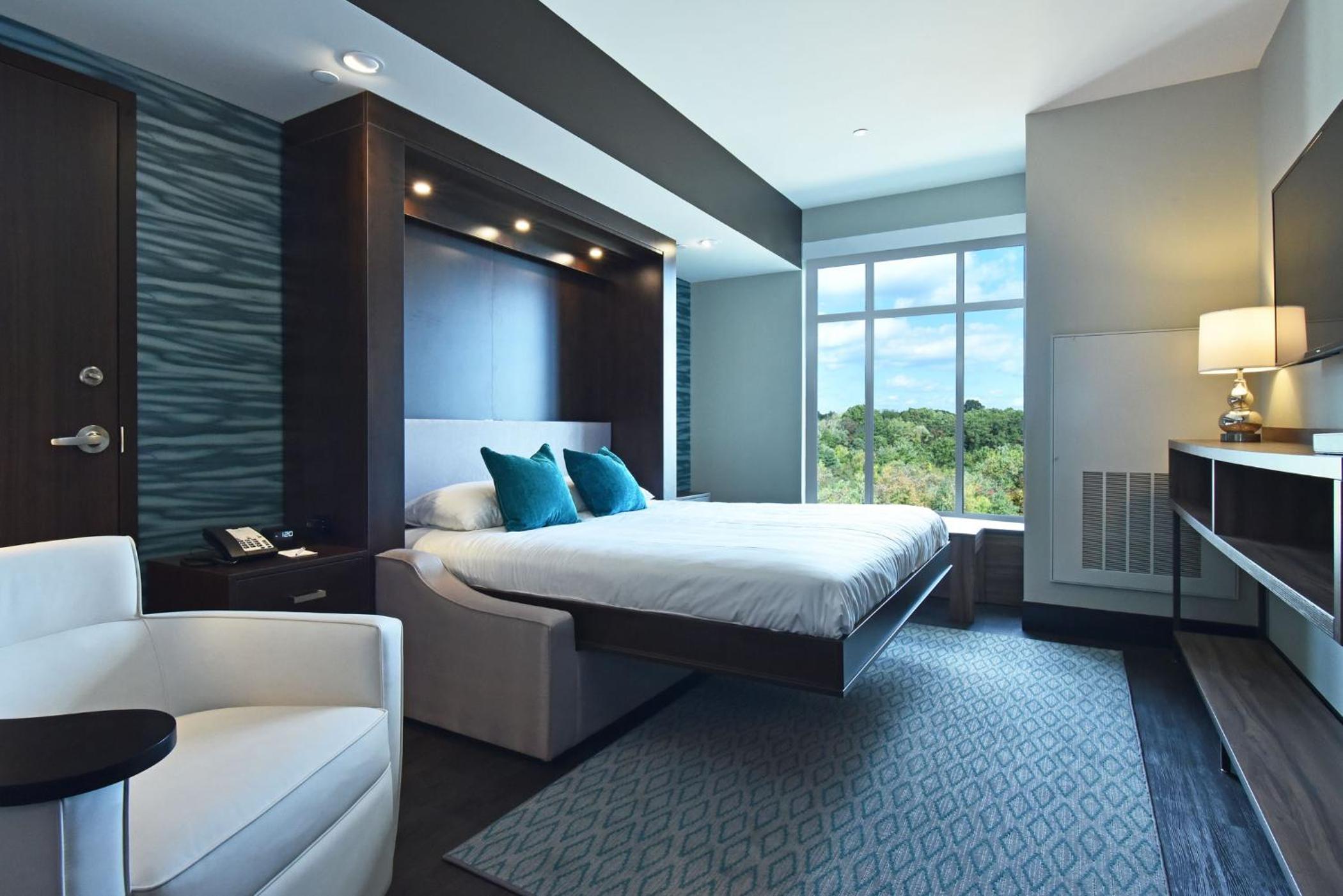  1 MURPHY BED photo 1