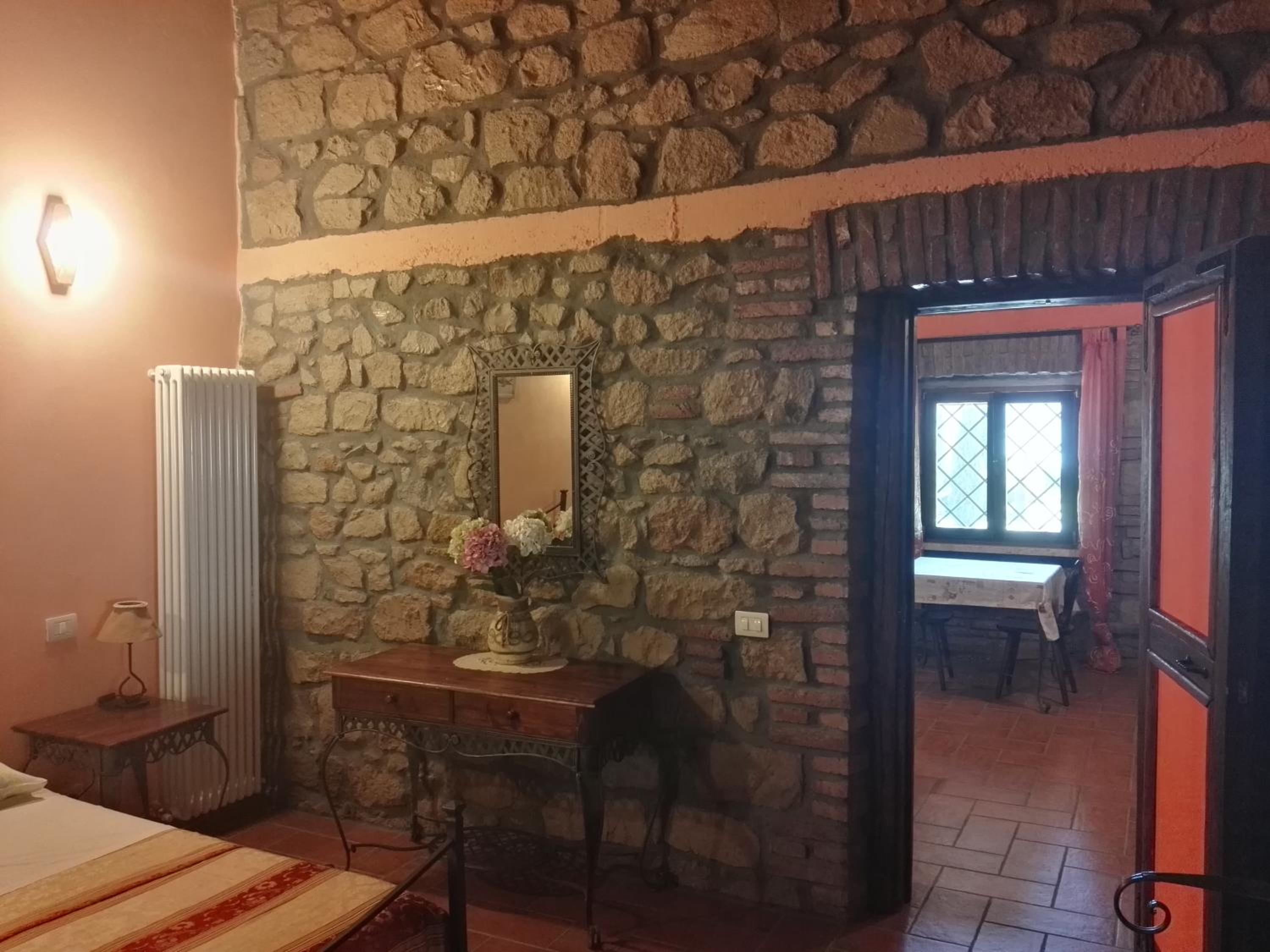 Deluxe Apartment - Photo 2