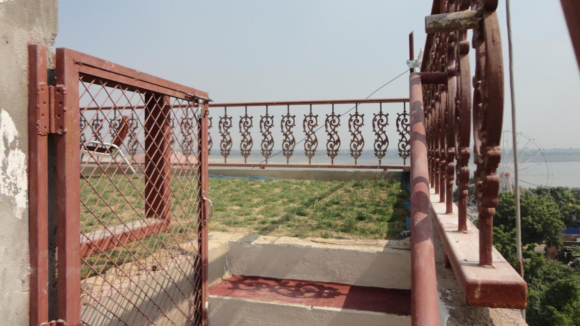 Deluxe Terrace Quad Family Room With Private Garden Terrace and 360 view - Photo 4