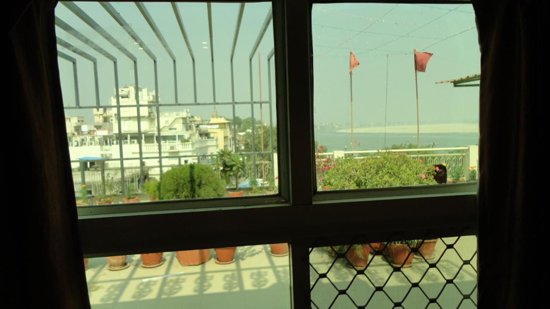 Deluxe Terrace Quad Family Room With Private Garden Terrace and 360 view - Photo 6
