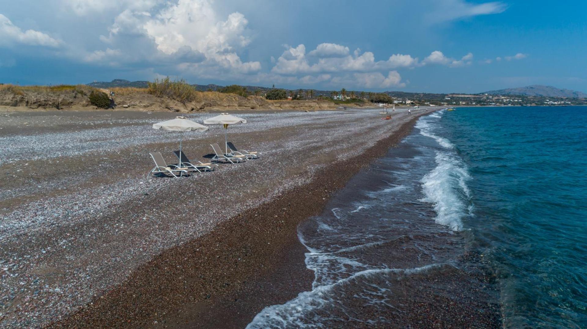Villa - Beach Front photo 2