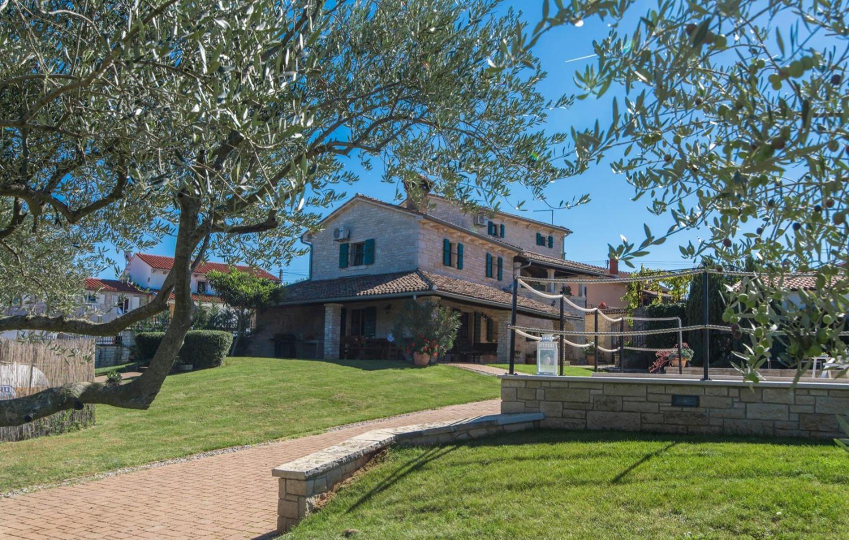 Villa with Private Pool photo 3