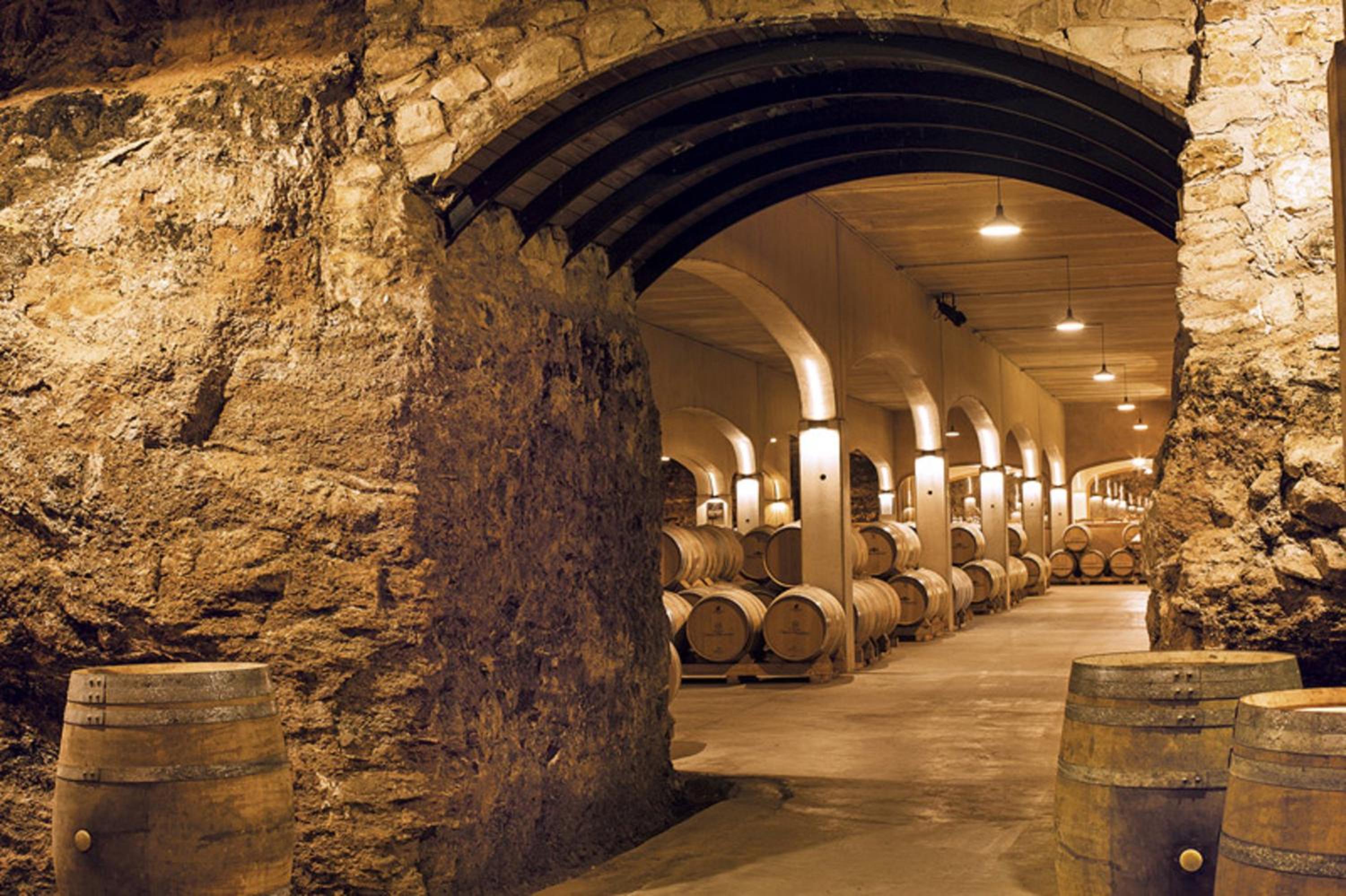 Double or Twin Room with Wine Cellar Package - Photo 4