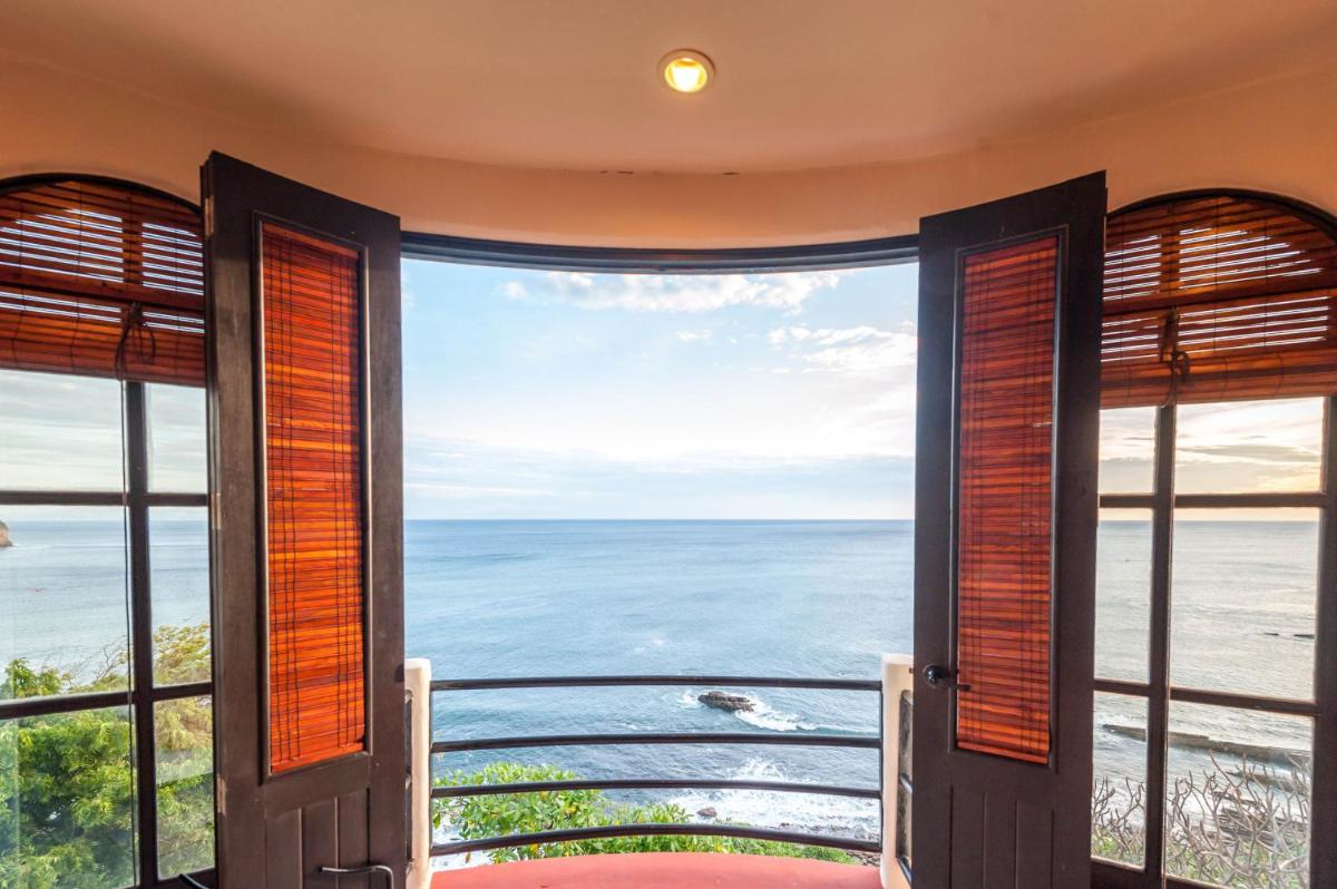 Villa with Sea View photo 1