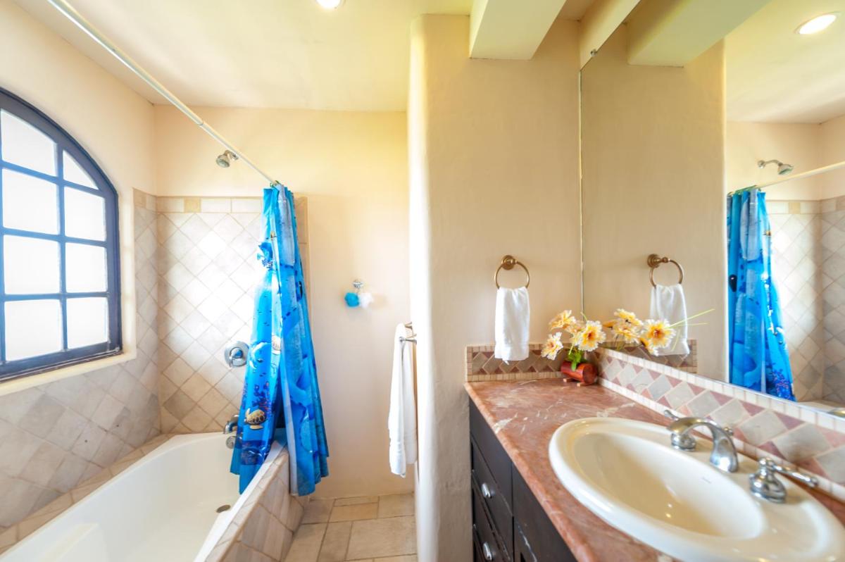 Villa with Sea View photo 2