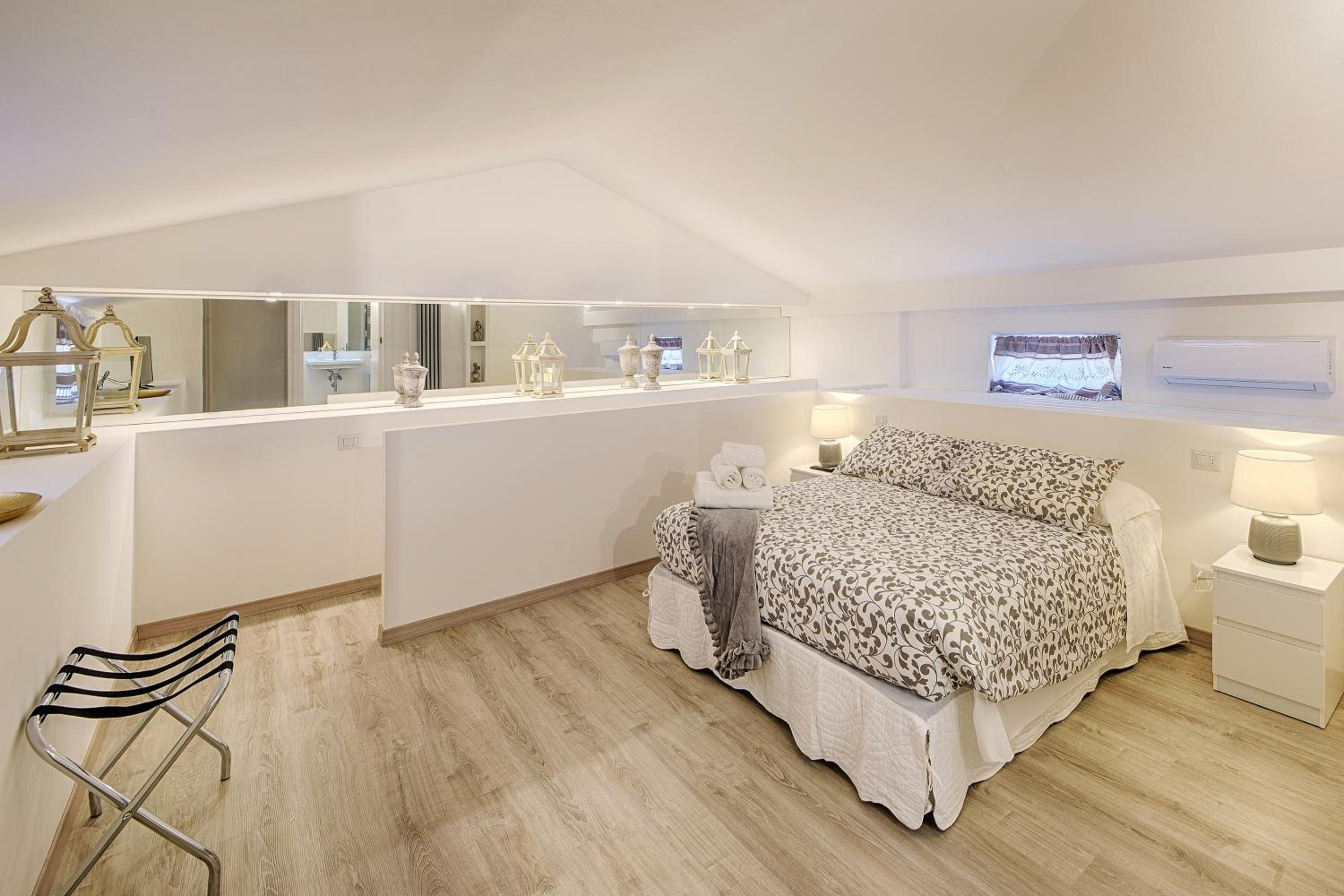 Two-Bedroom Apartment - Split Level