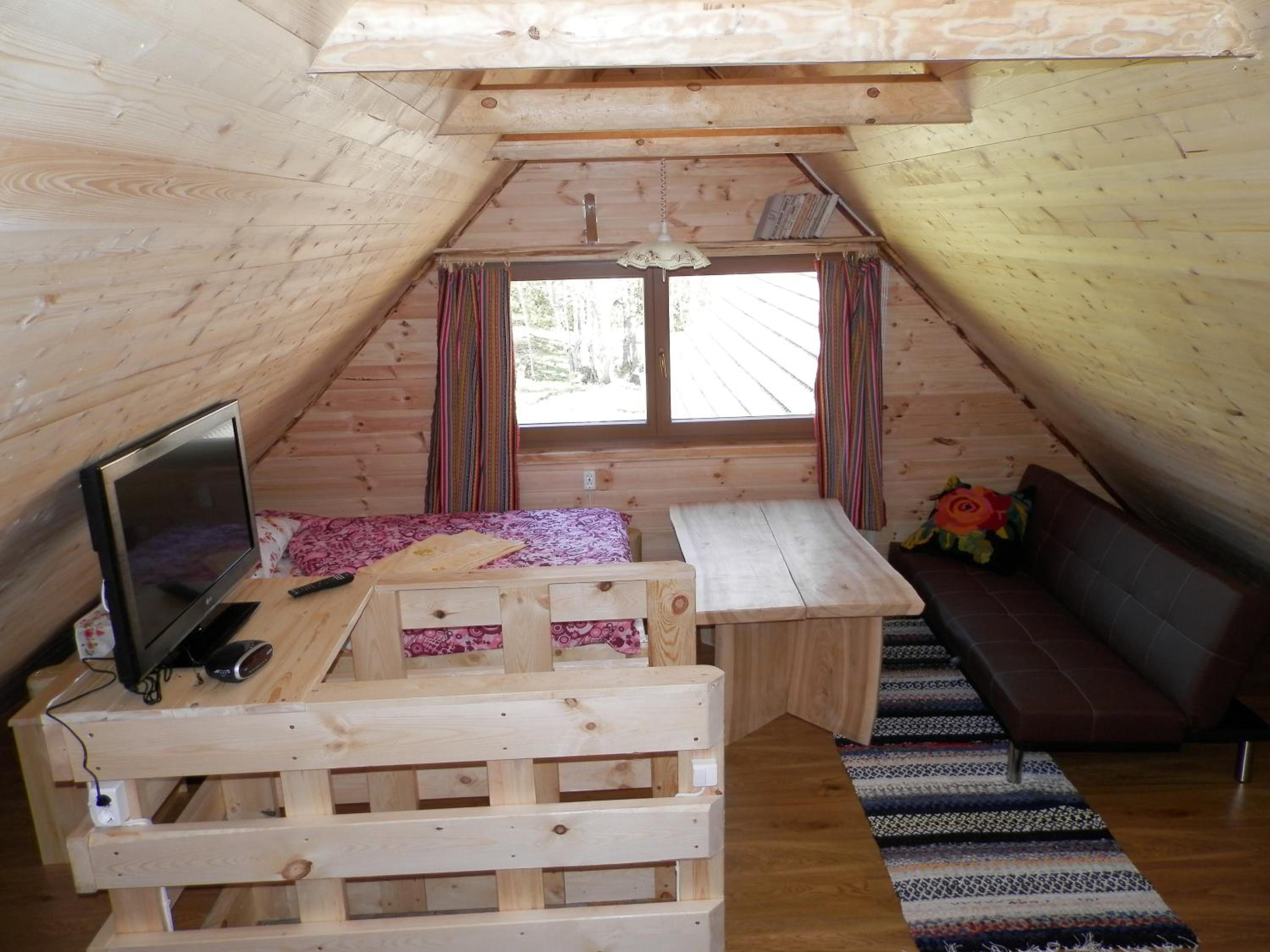 One-Bedroom Apartment - Photo 13
