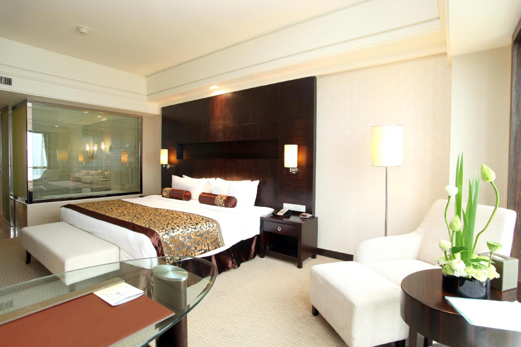 Executive King Room