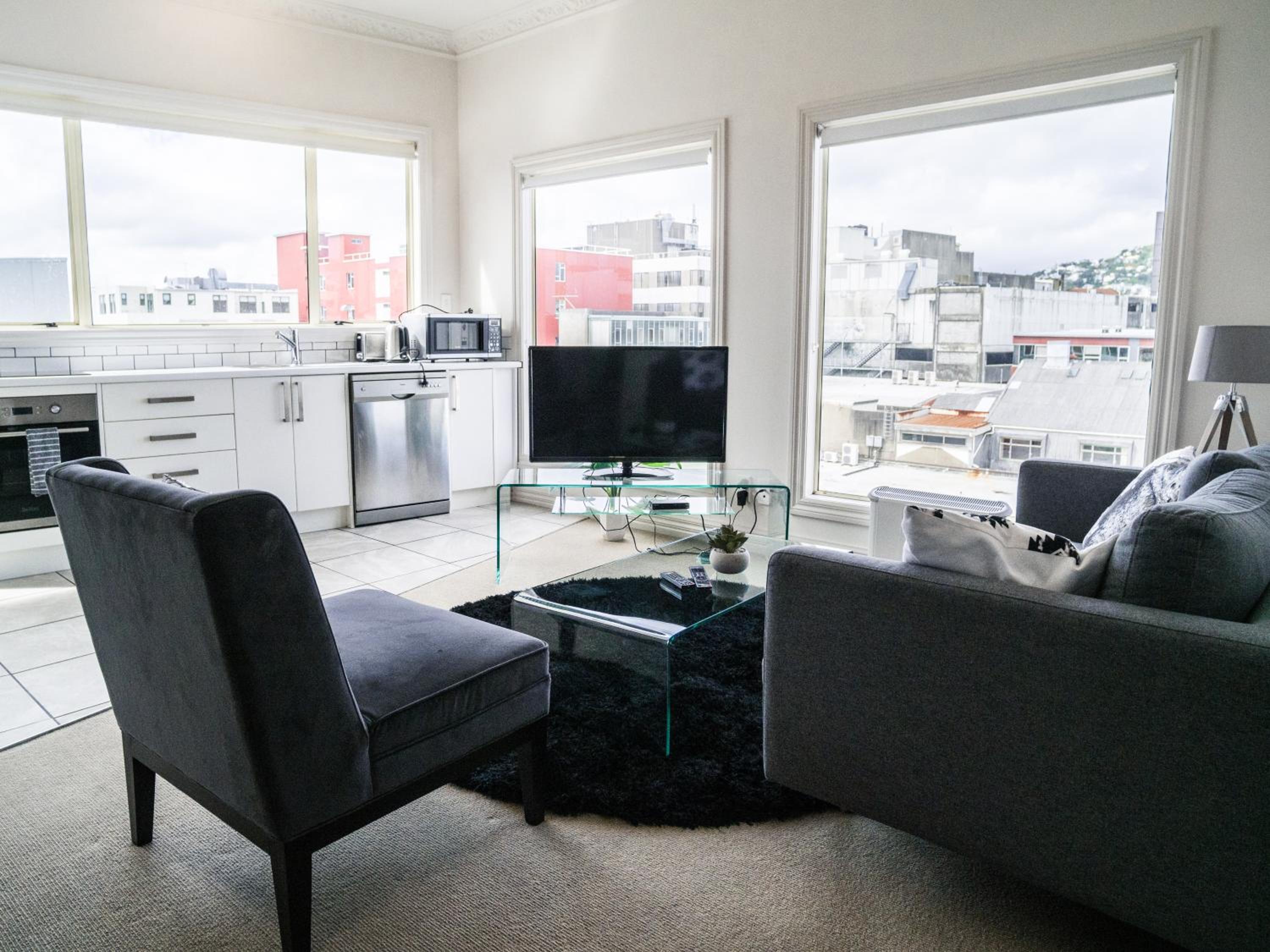 Penthouse Apartment with Balcony photo 3