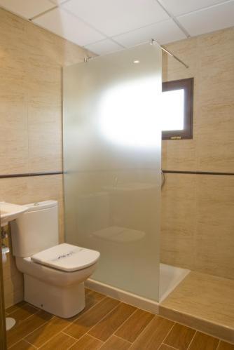 Double Room - Photo 5