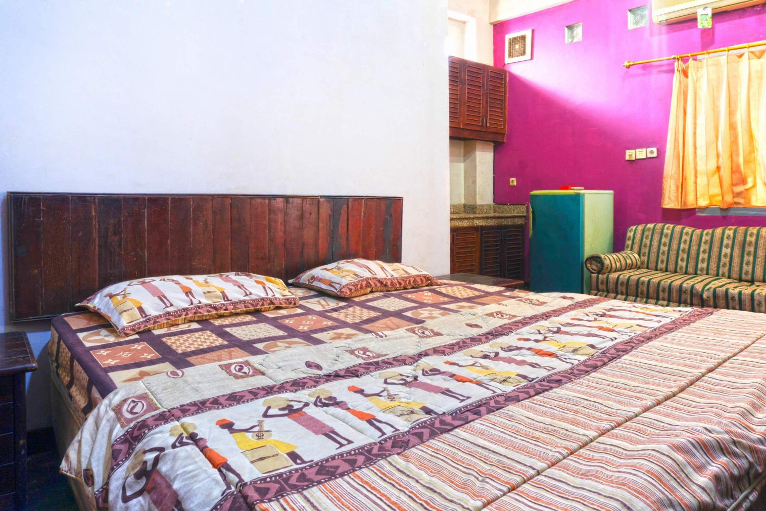 Deluxe Room - Photo 8
