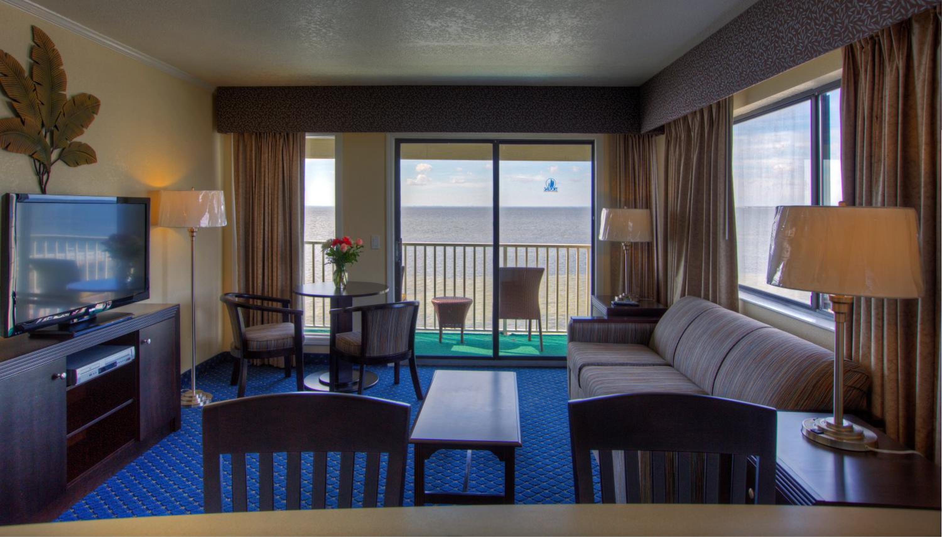 Two-Bedroom Suite with Bay View - Photo 7