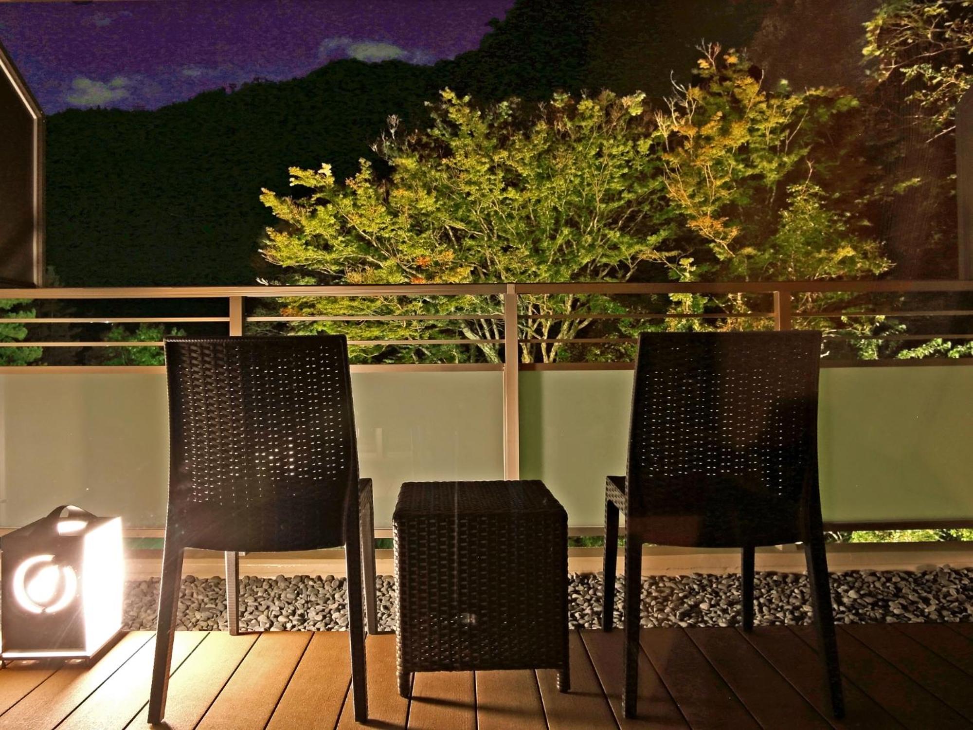 Standard Room with Tatami Floor and Open-Air Bath
