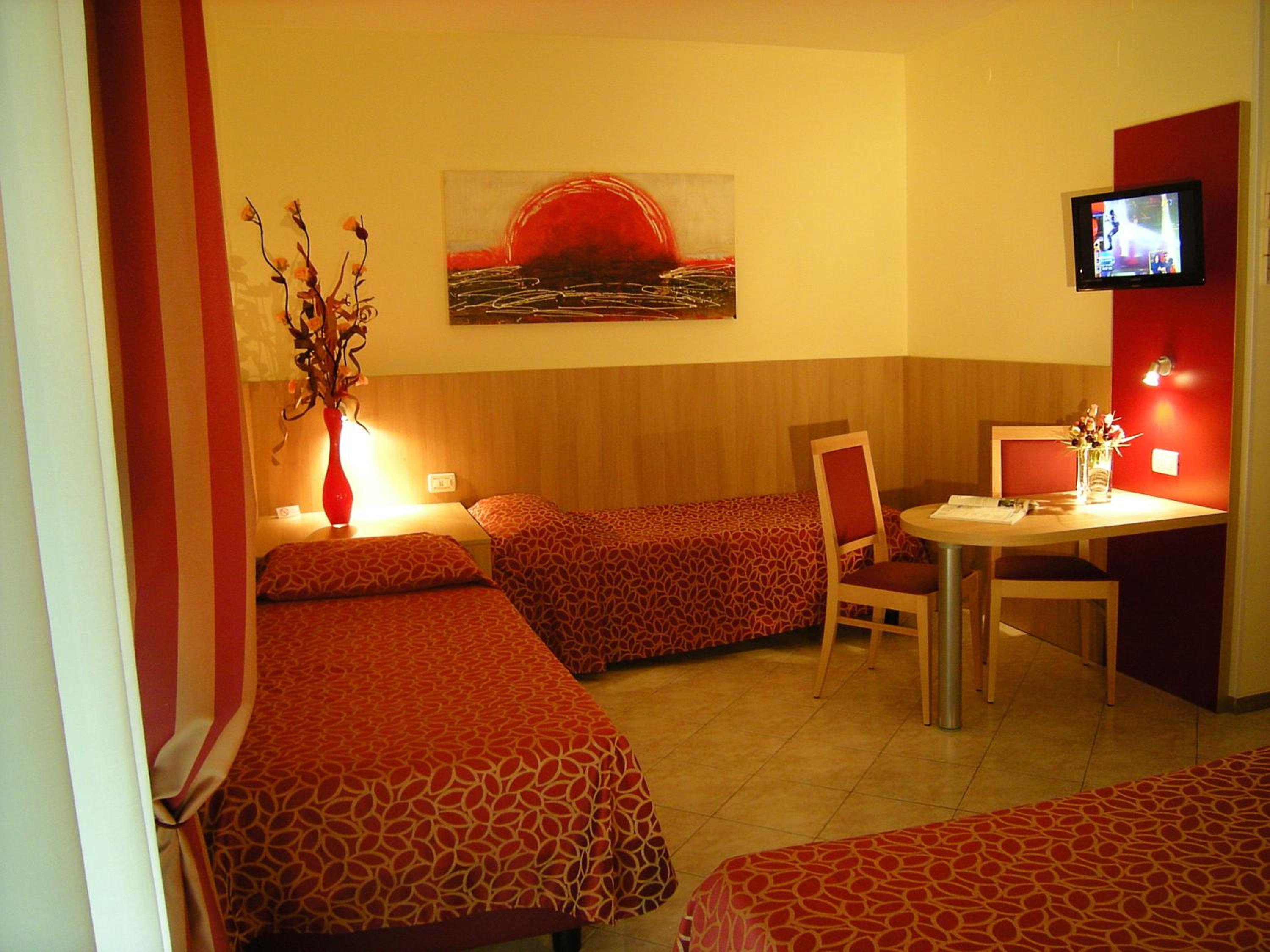 Quadruple Room - Photo 2
