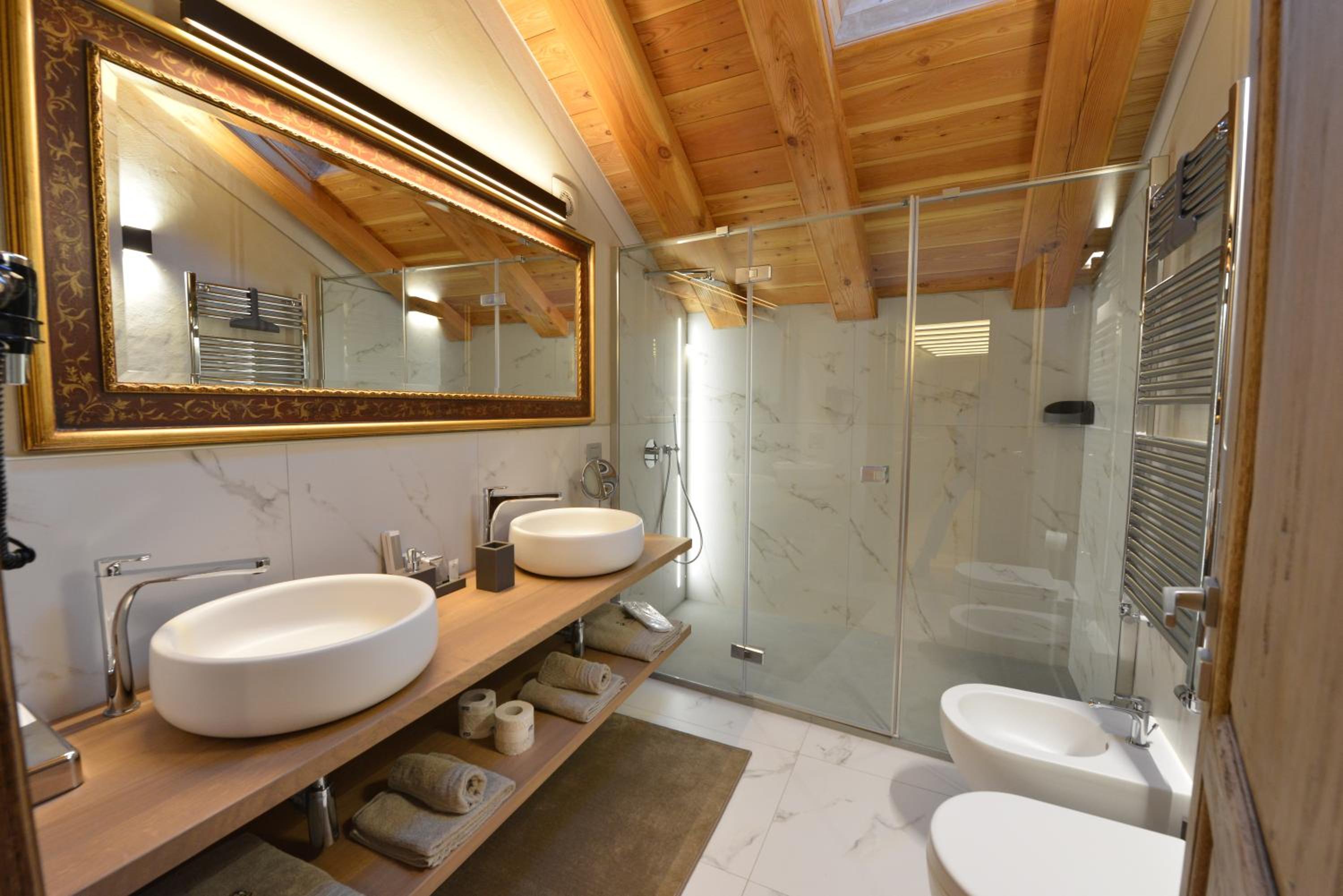 Apartment - Split Level - Photo 7