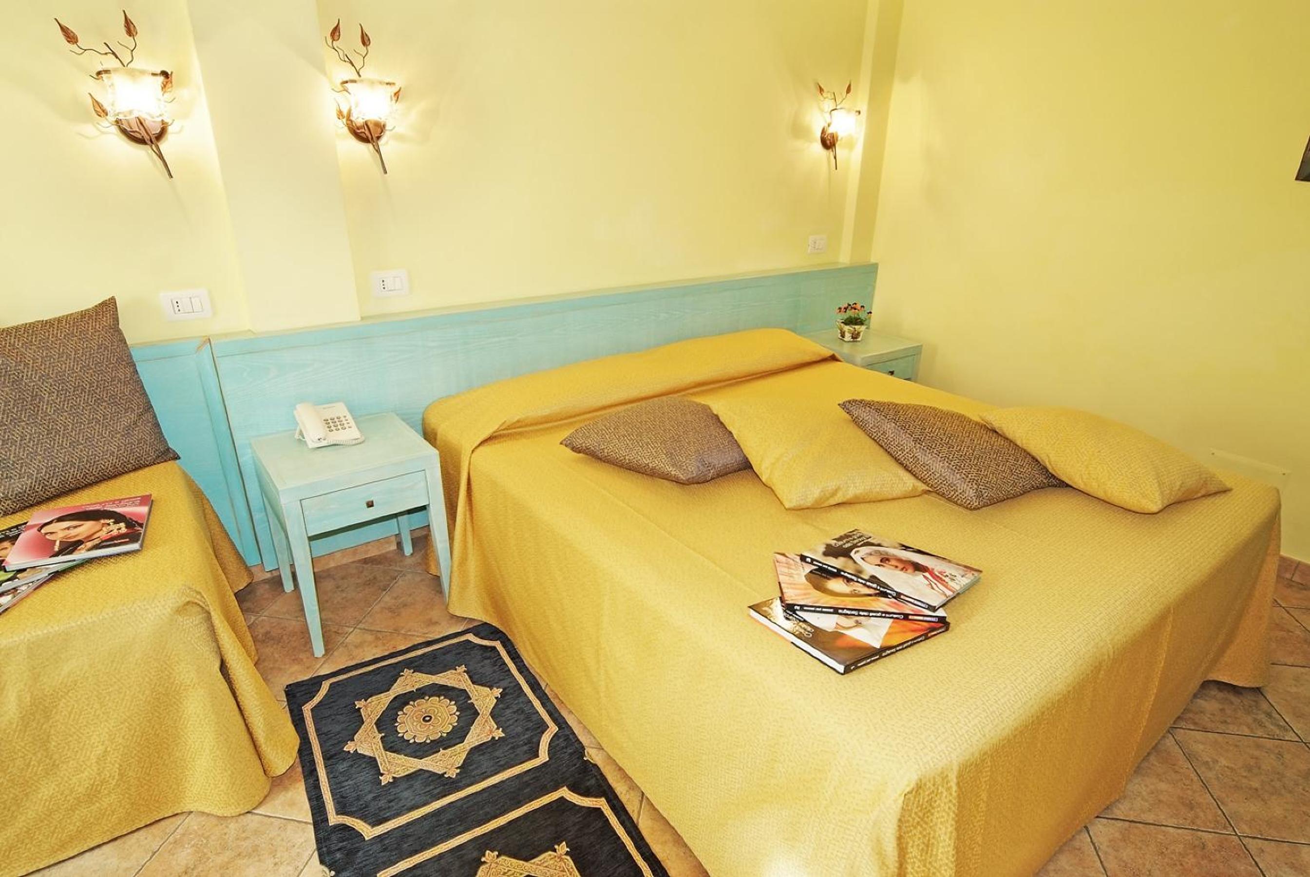 Triple Room - Photo 1