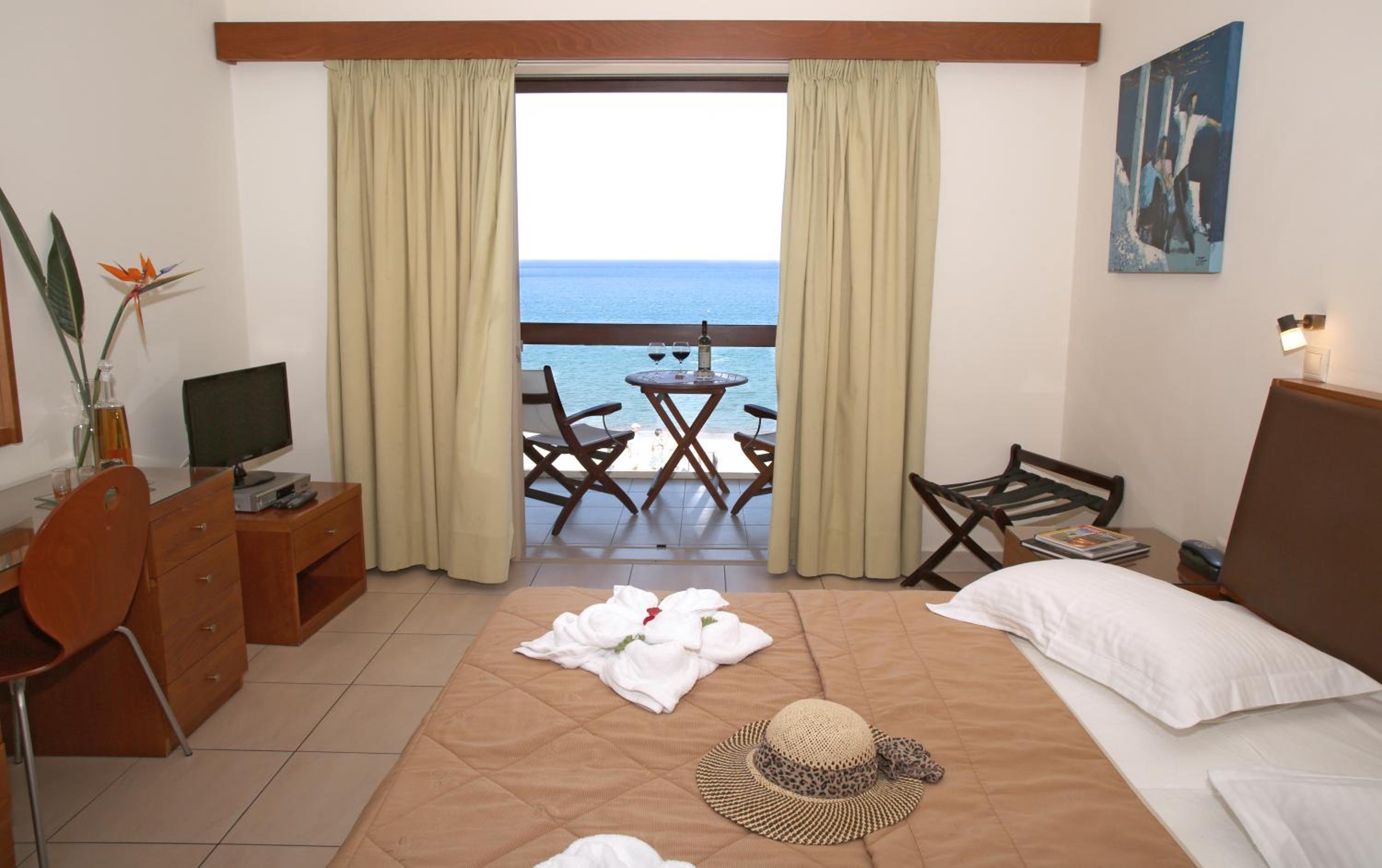 Studio with Sea View (2 Adults) photo 1