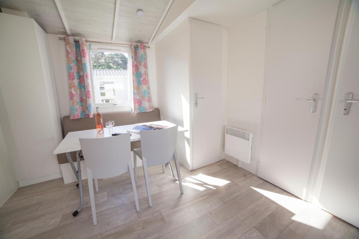 Mobile Home photo 2