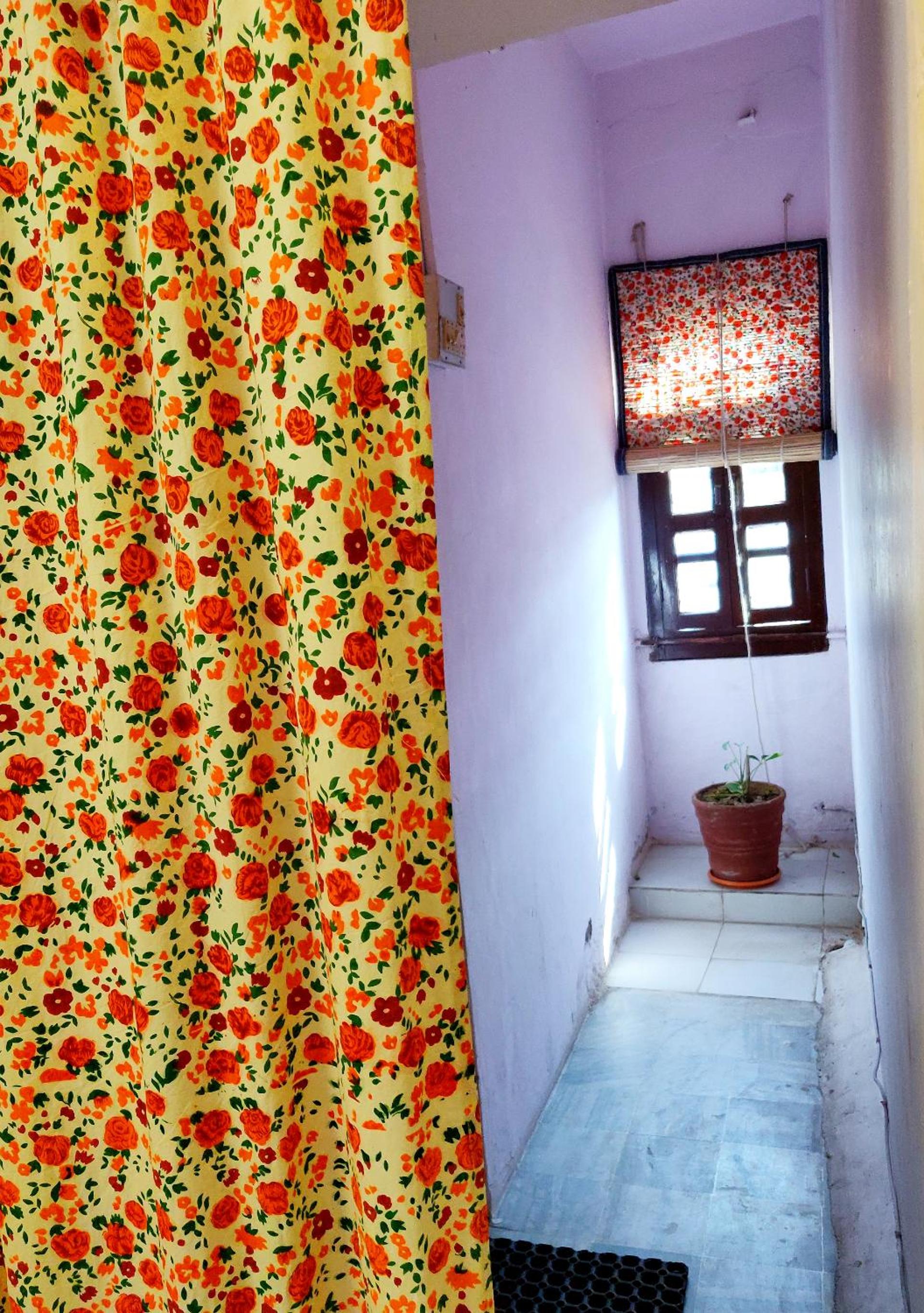 Deluxe Double Room with Bath photo 3