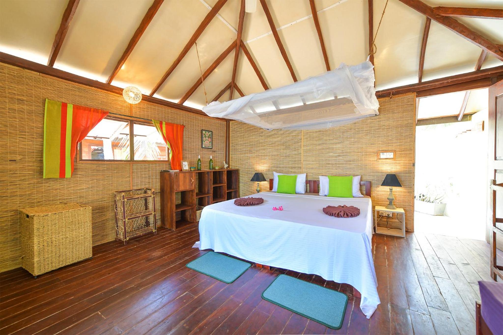 Bungalow - Water Front  photo 1
