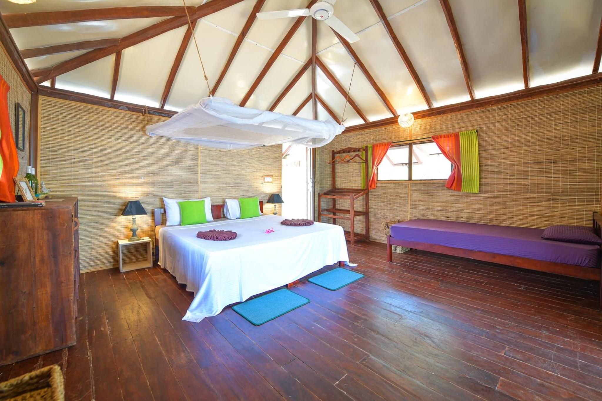 Bungalow - Water Front  photo 2