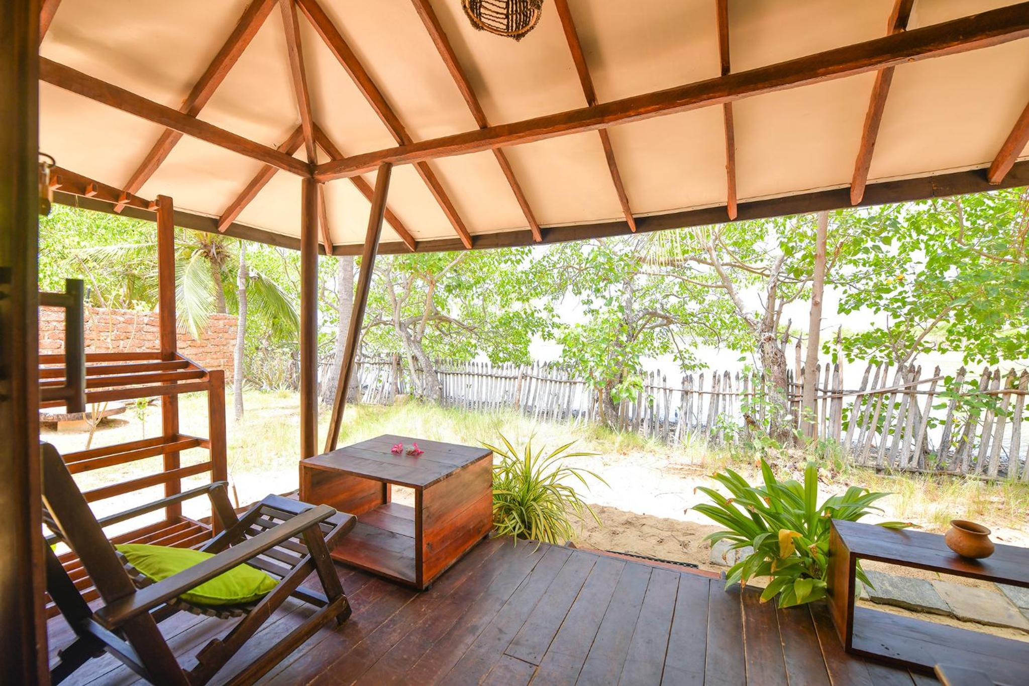 Double Room Lagoon Bungalow with Free 24 hours Check-in & Check-out photo 1