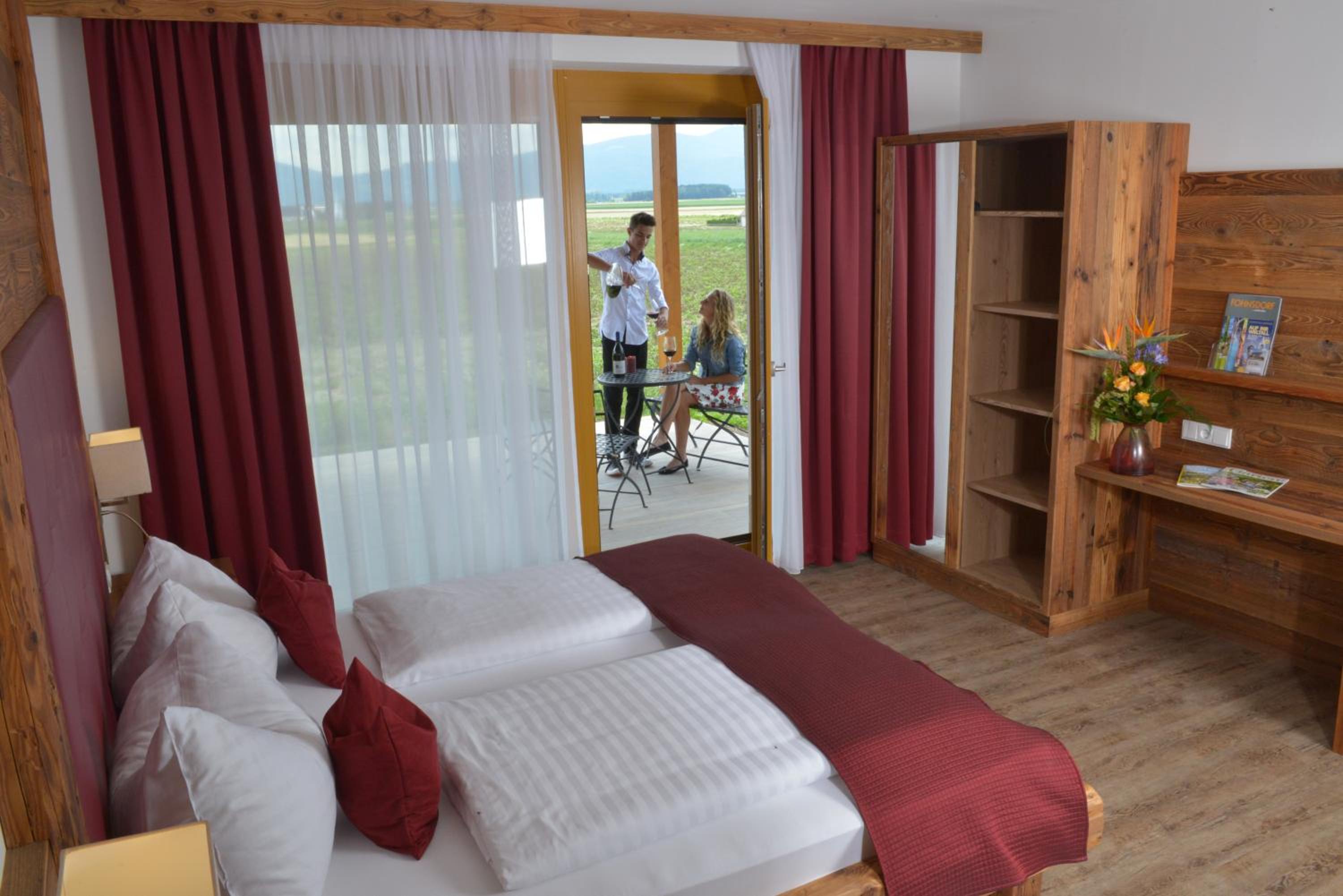 Junior Suite with Mountain View photo 3