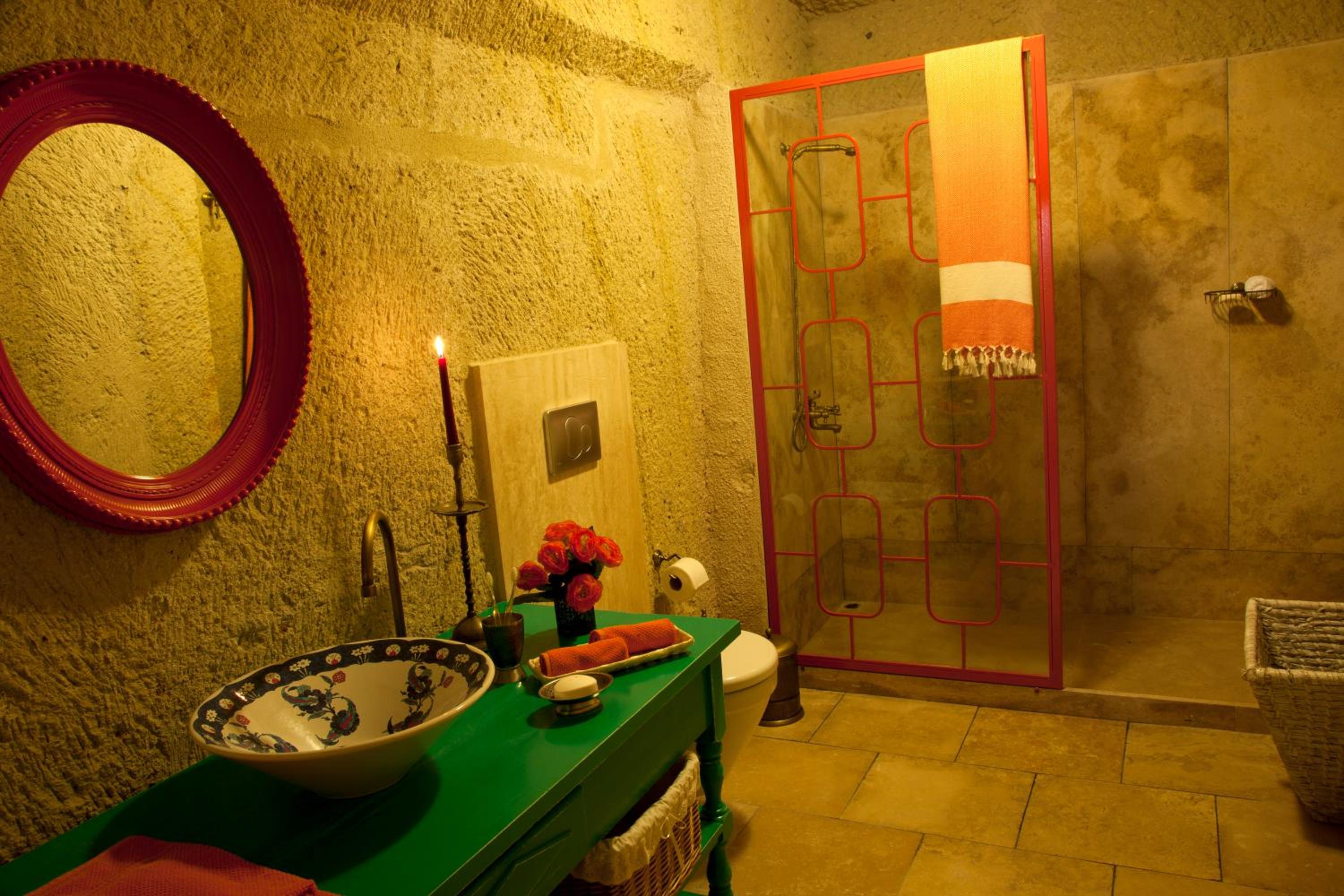 Suite - Photo 2
