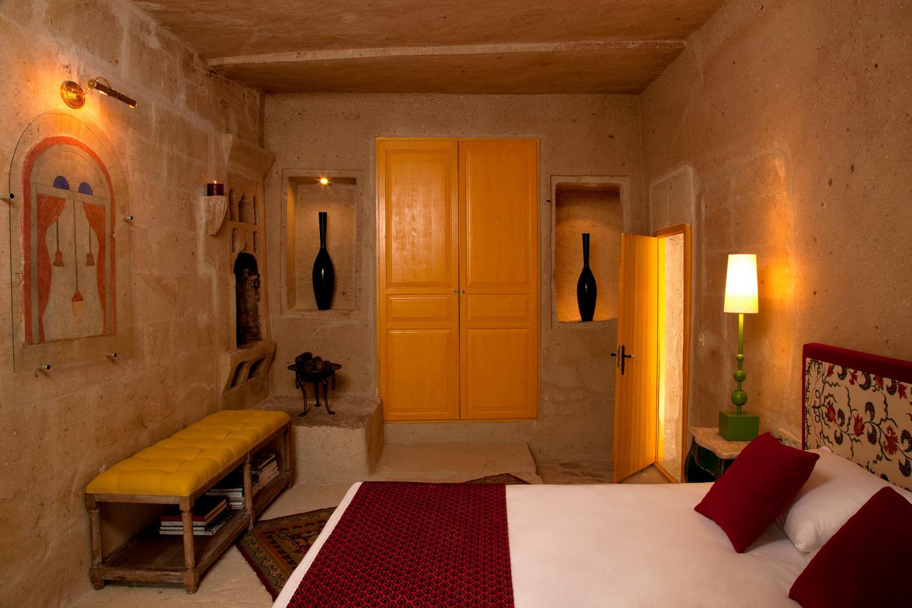 Suite - Photo 3