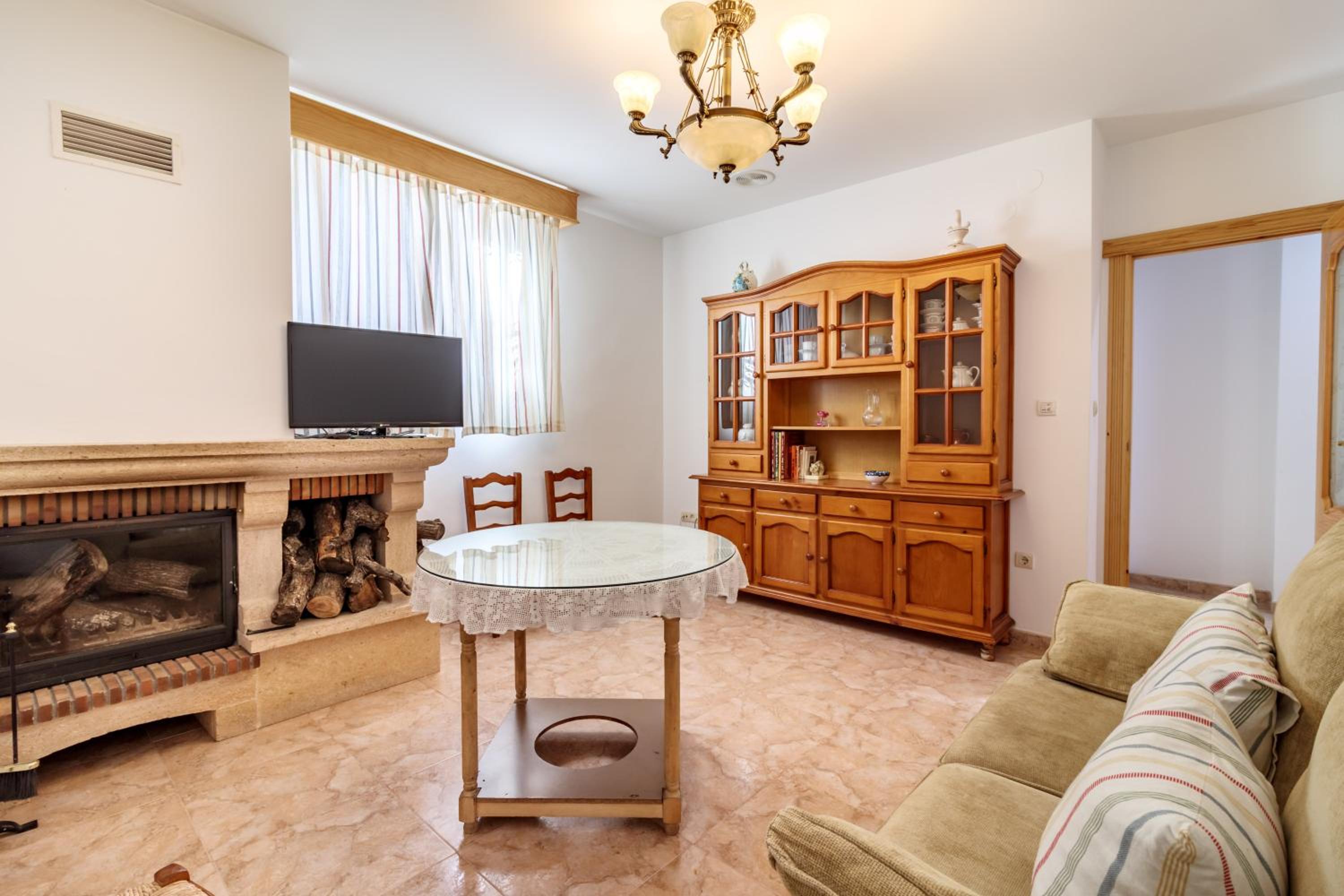 Four-Bedroom House - Photo 1
