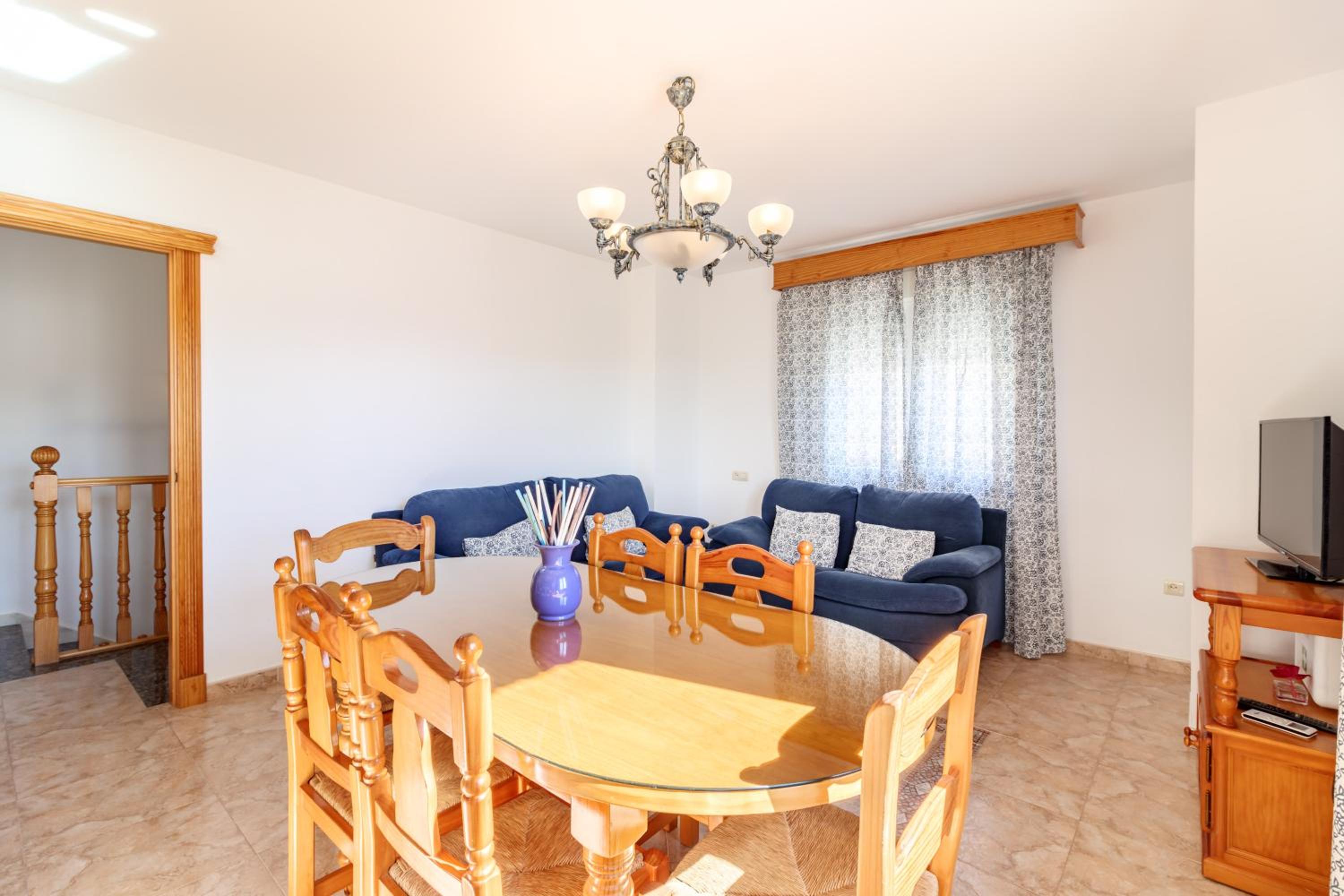 Four-Bedroom House - Photo 6