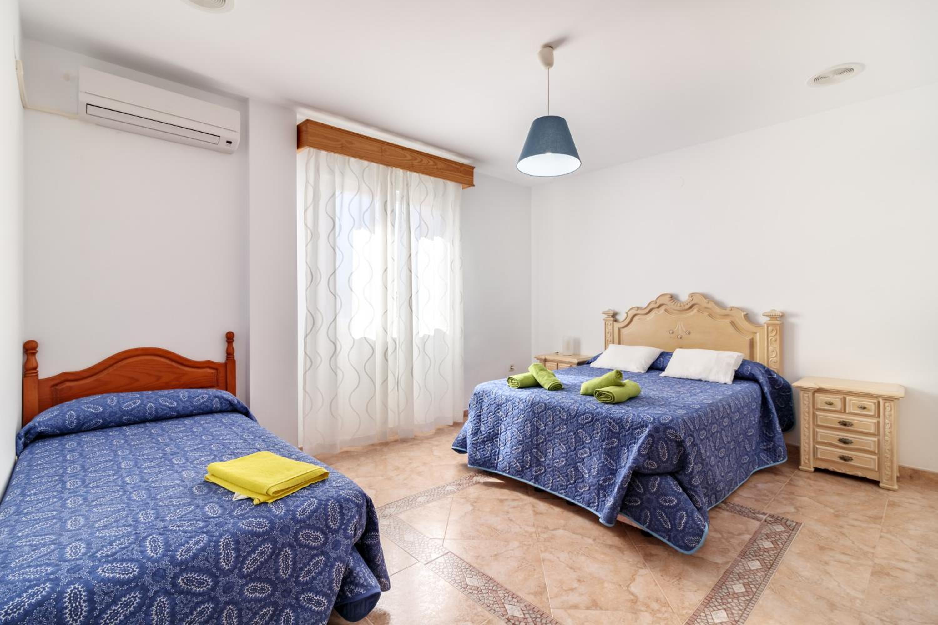 Four-Bedroom House - Photo 3