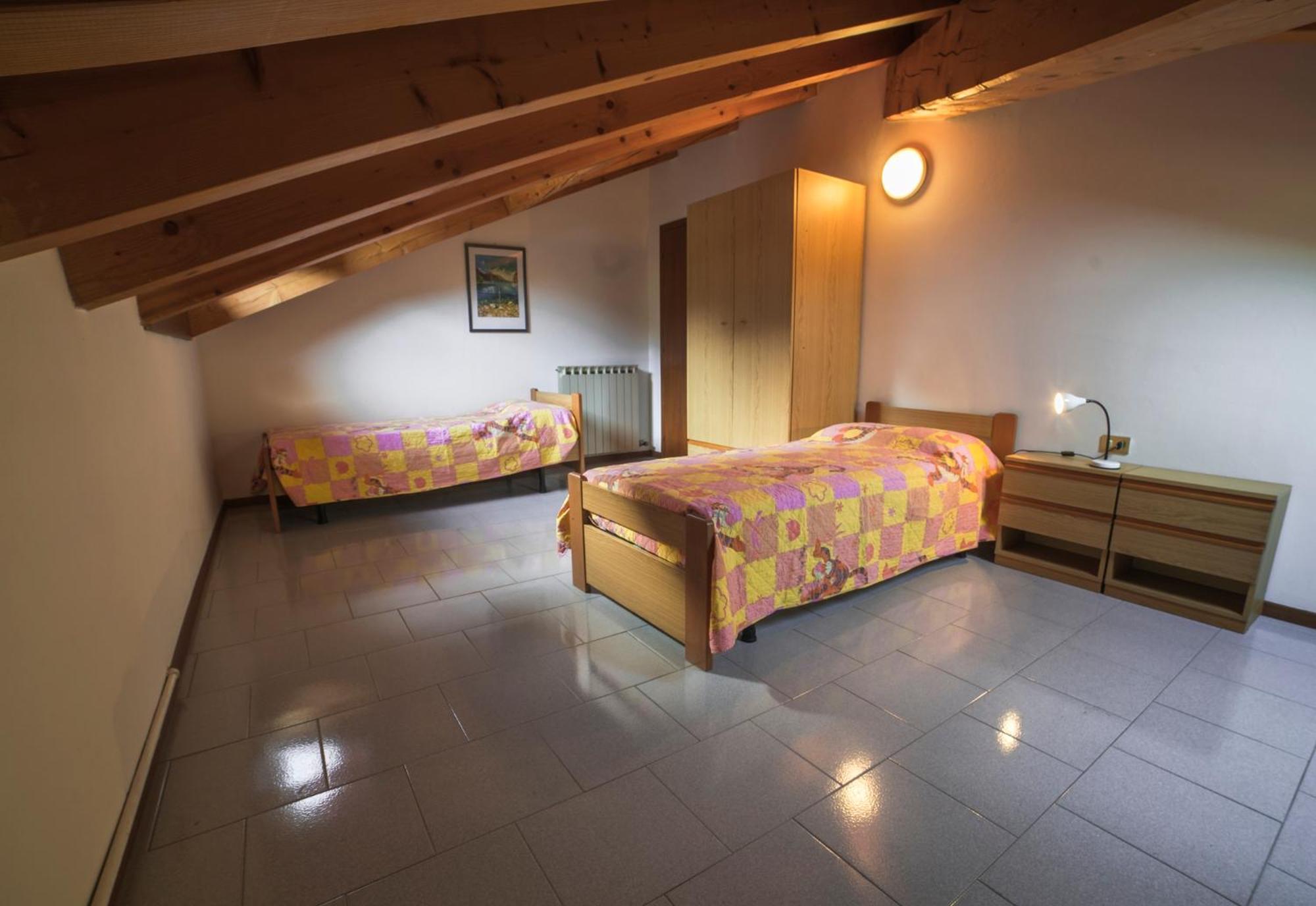 Two-Bedroom Apartment with Balcony photo 3