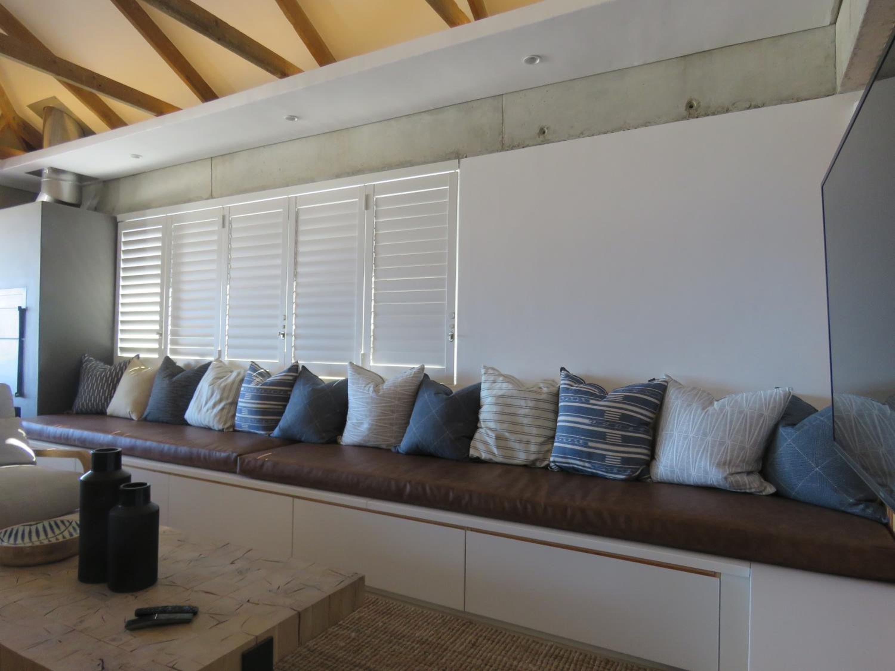 Two-Bedroom House - Photo 44