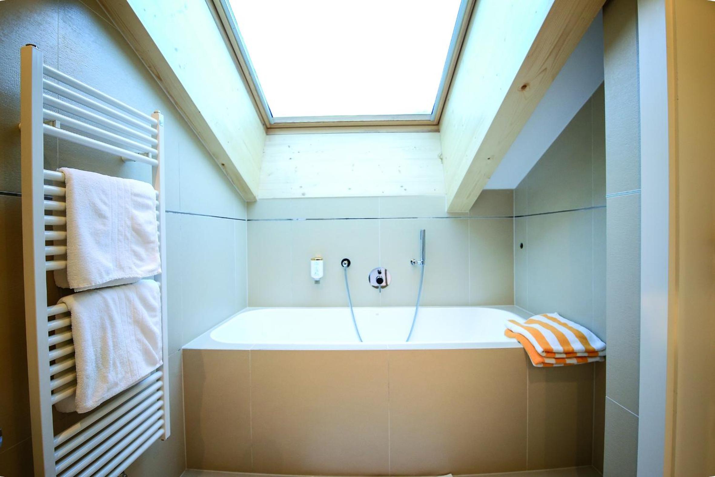 Deluxe Double Room with Mountain View photo 3