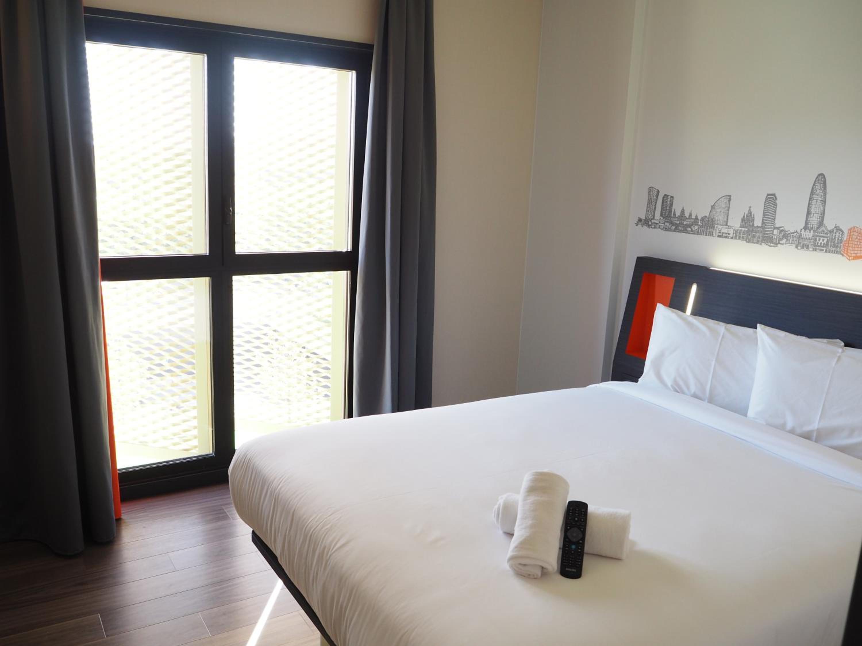 Double Room with Window photo 2
