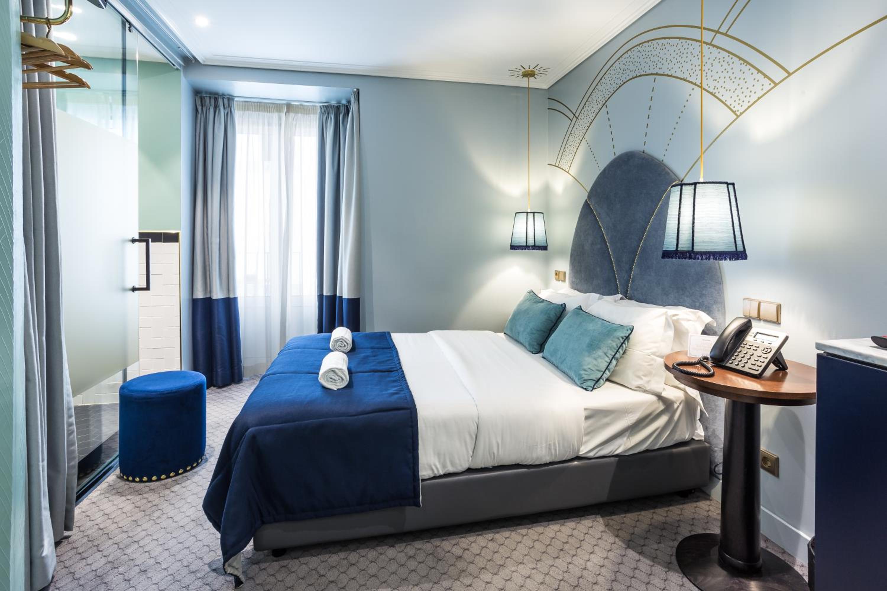 Available room