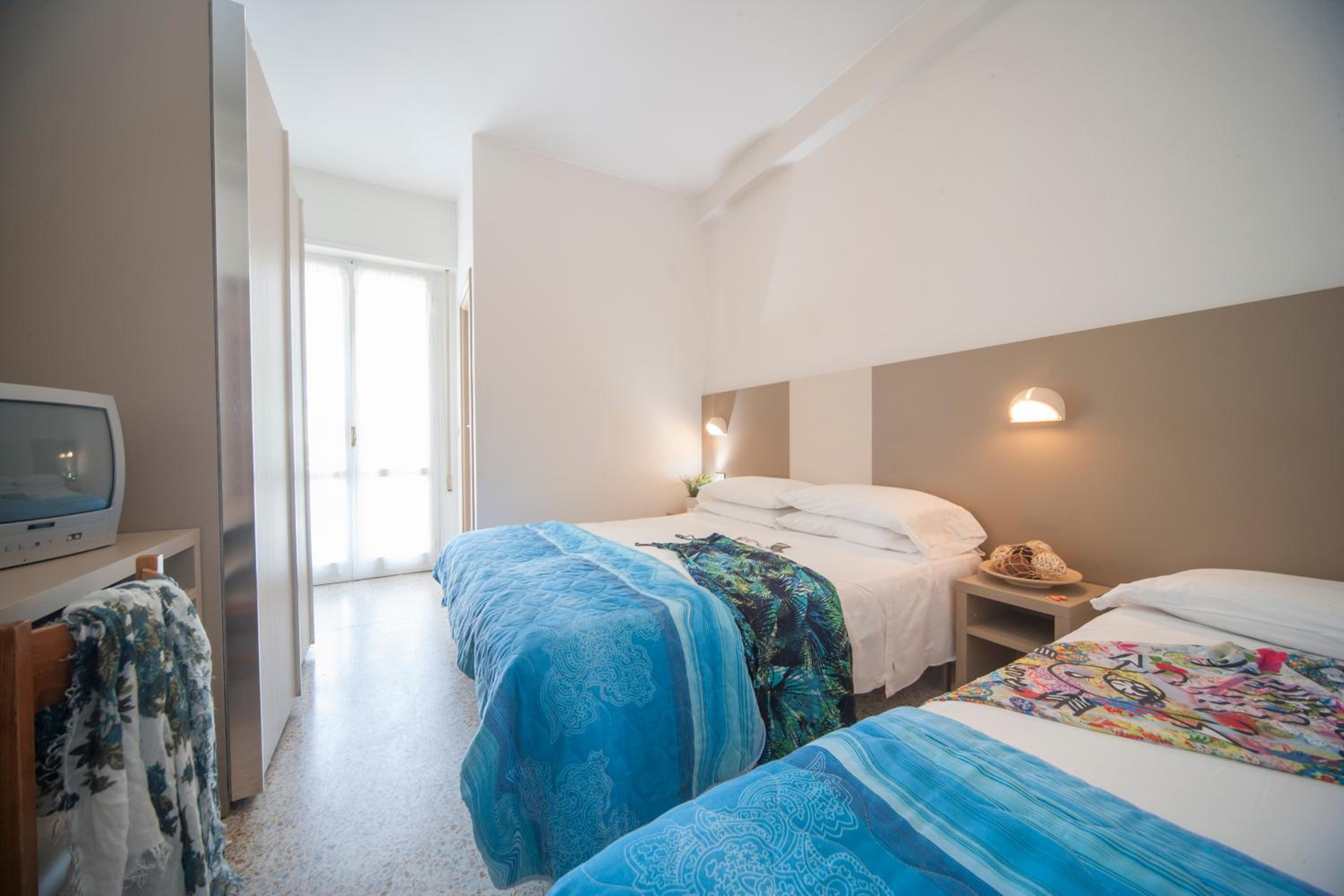 Triple Room photo 2