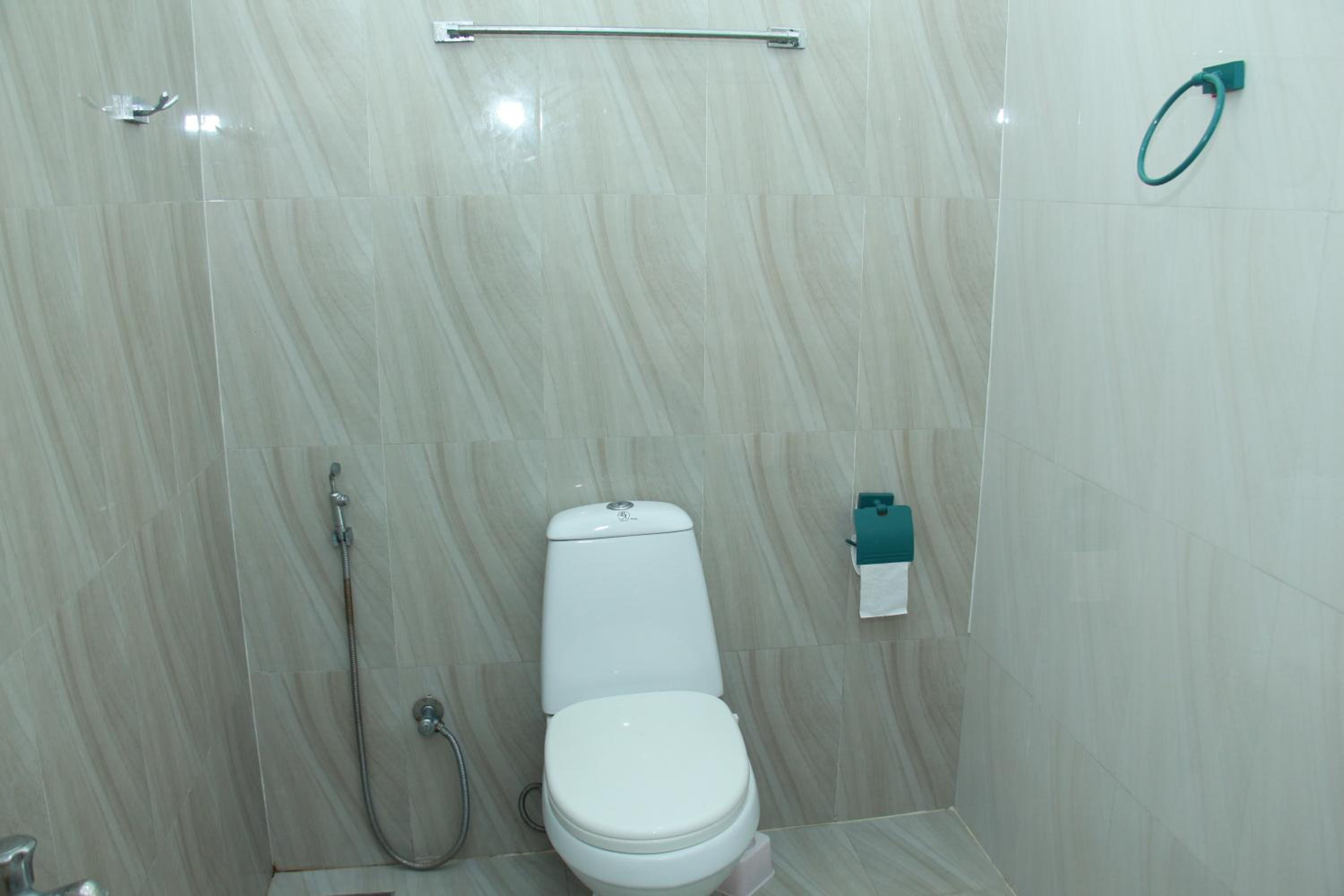 Double or Twin Room with Garden View photo 3