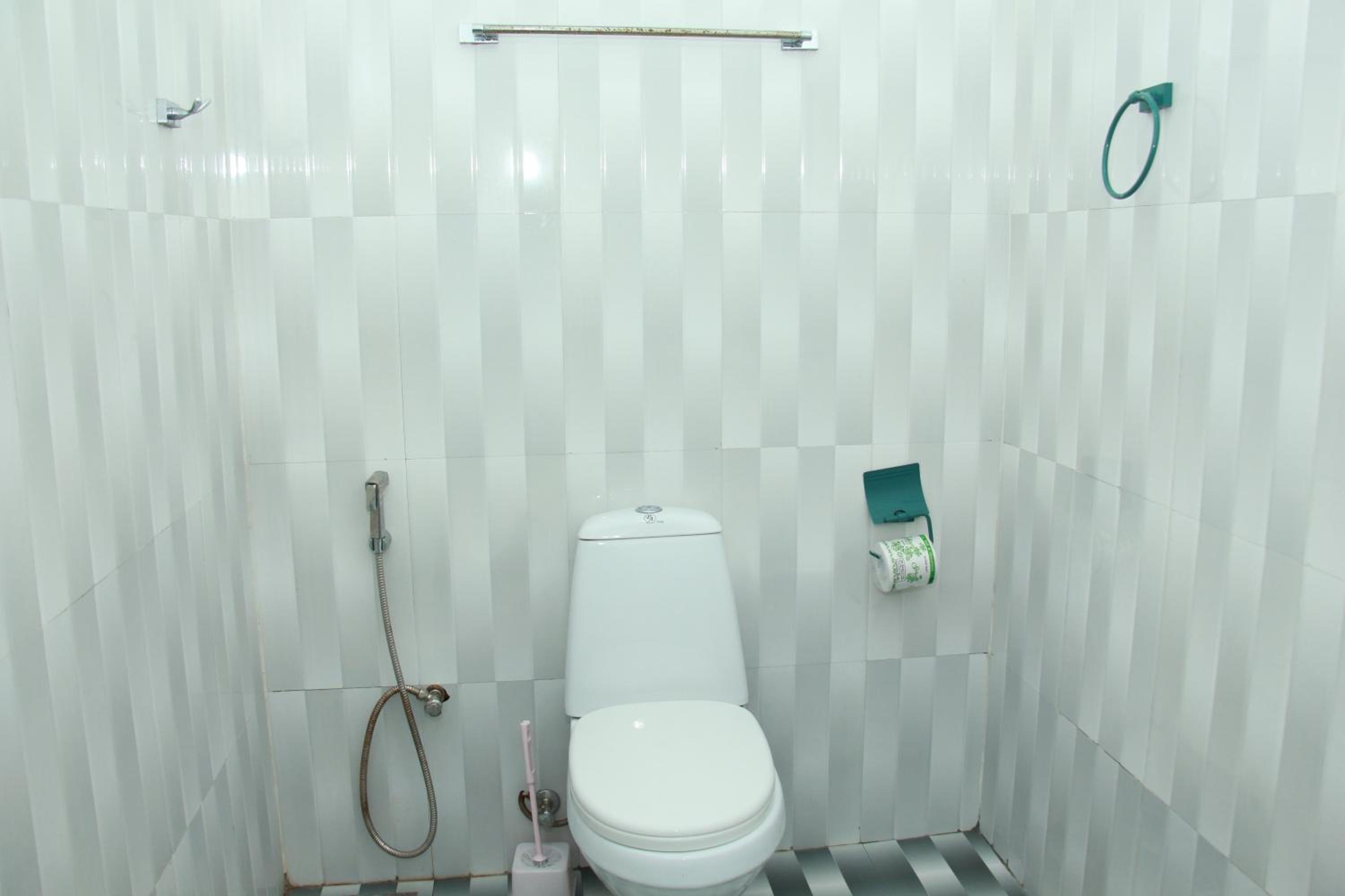 Triple Room with Private Bathroom photo 2