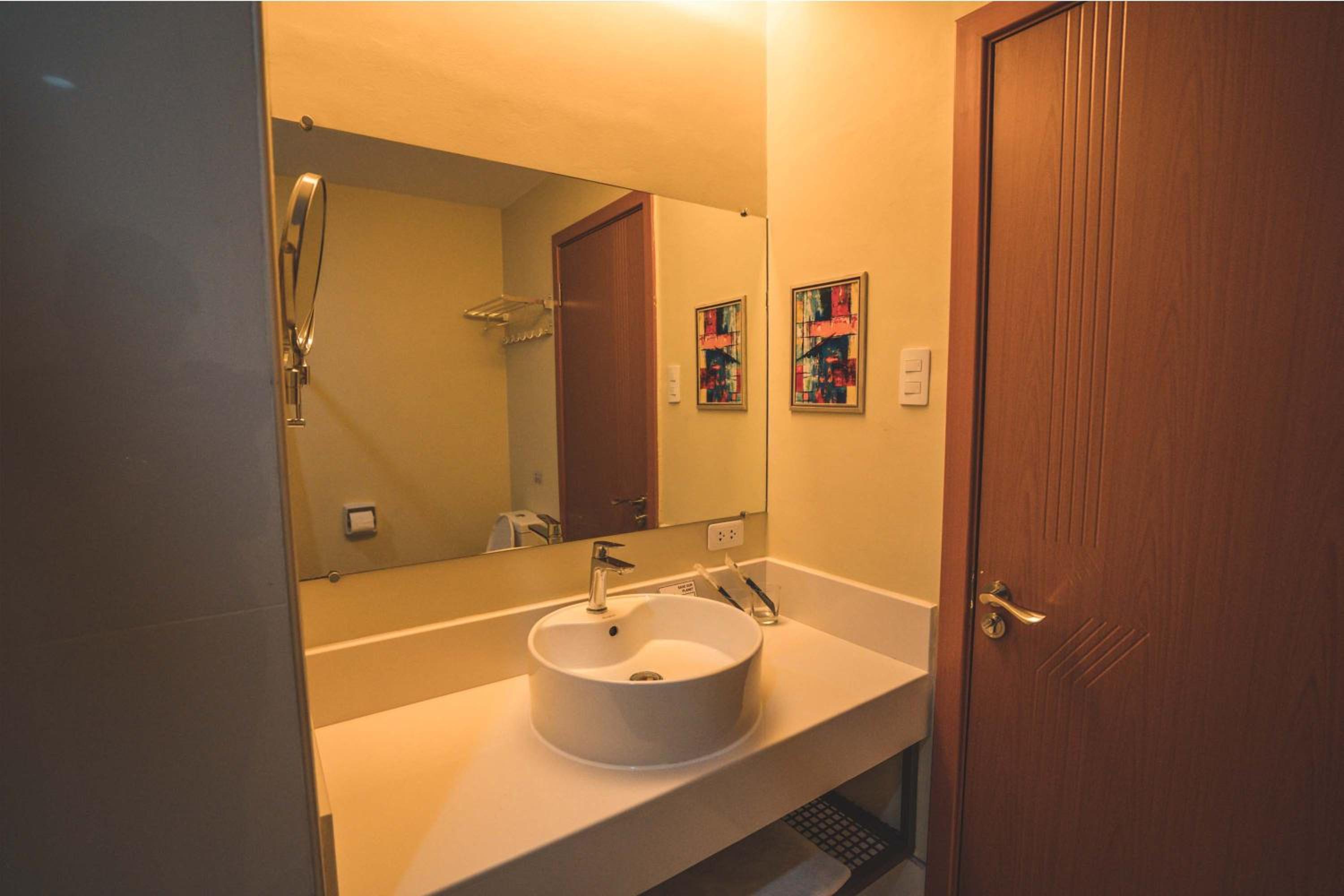 Twin Room - Photo 3