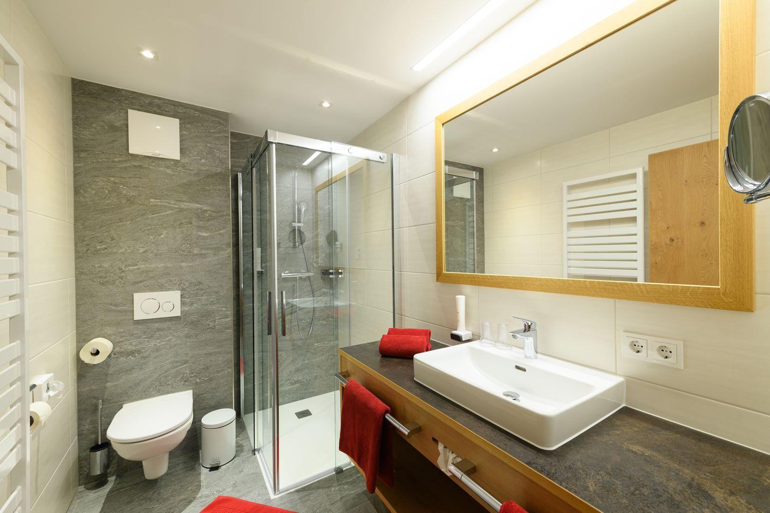 Double Room with Balcony - Photo 4