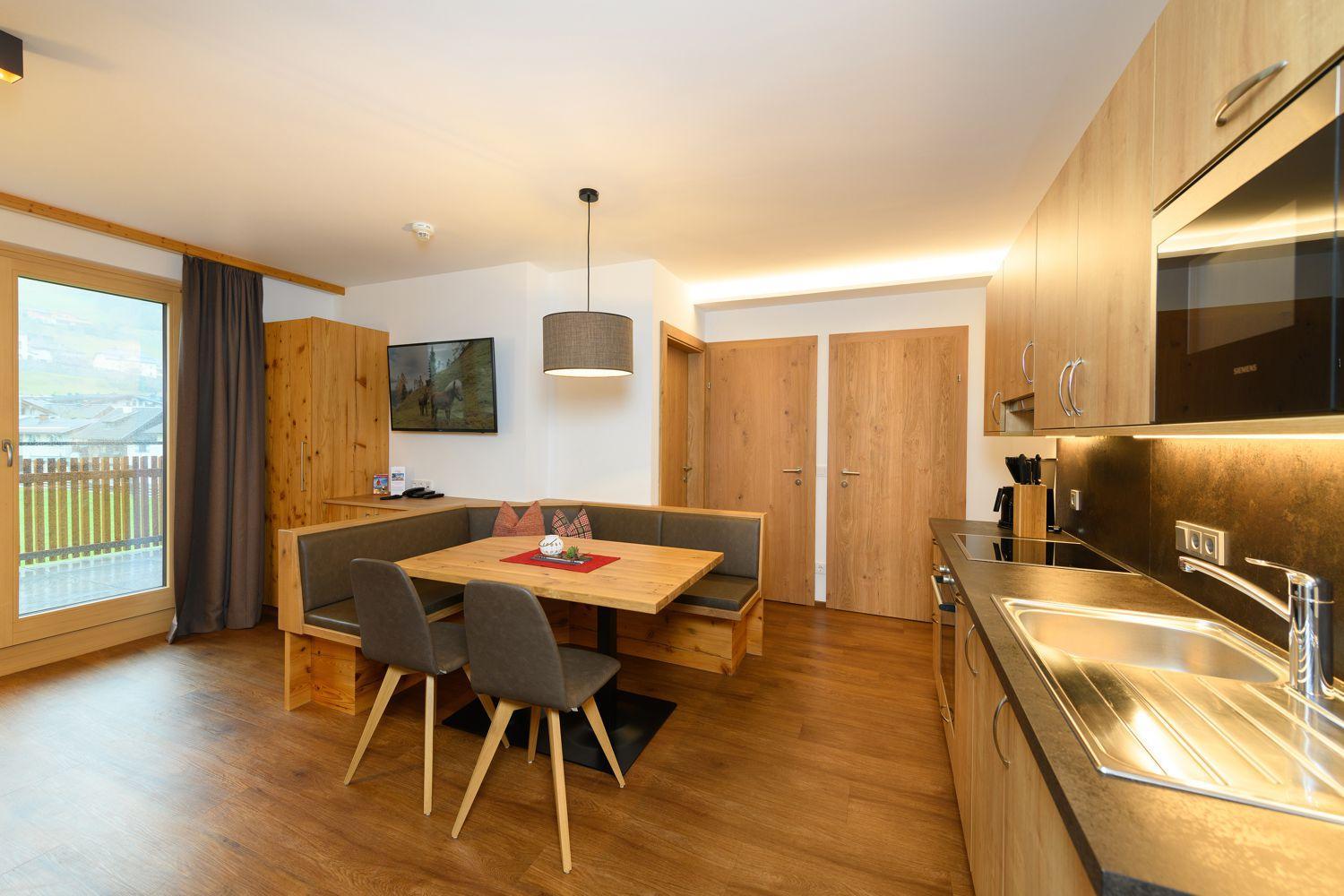 Three-Bedroom Apartment - Photo 4