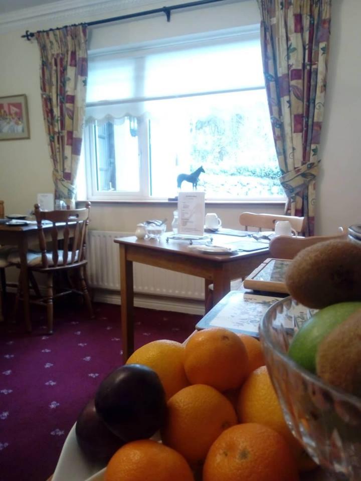 Double Room with Private Bathroom - Photo 13