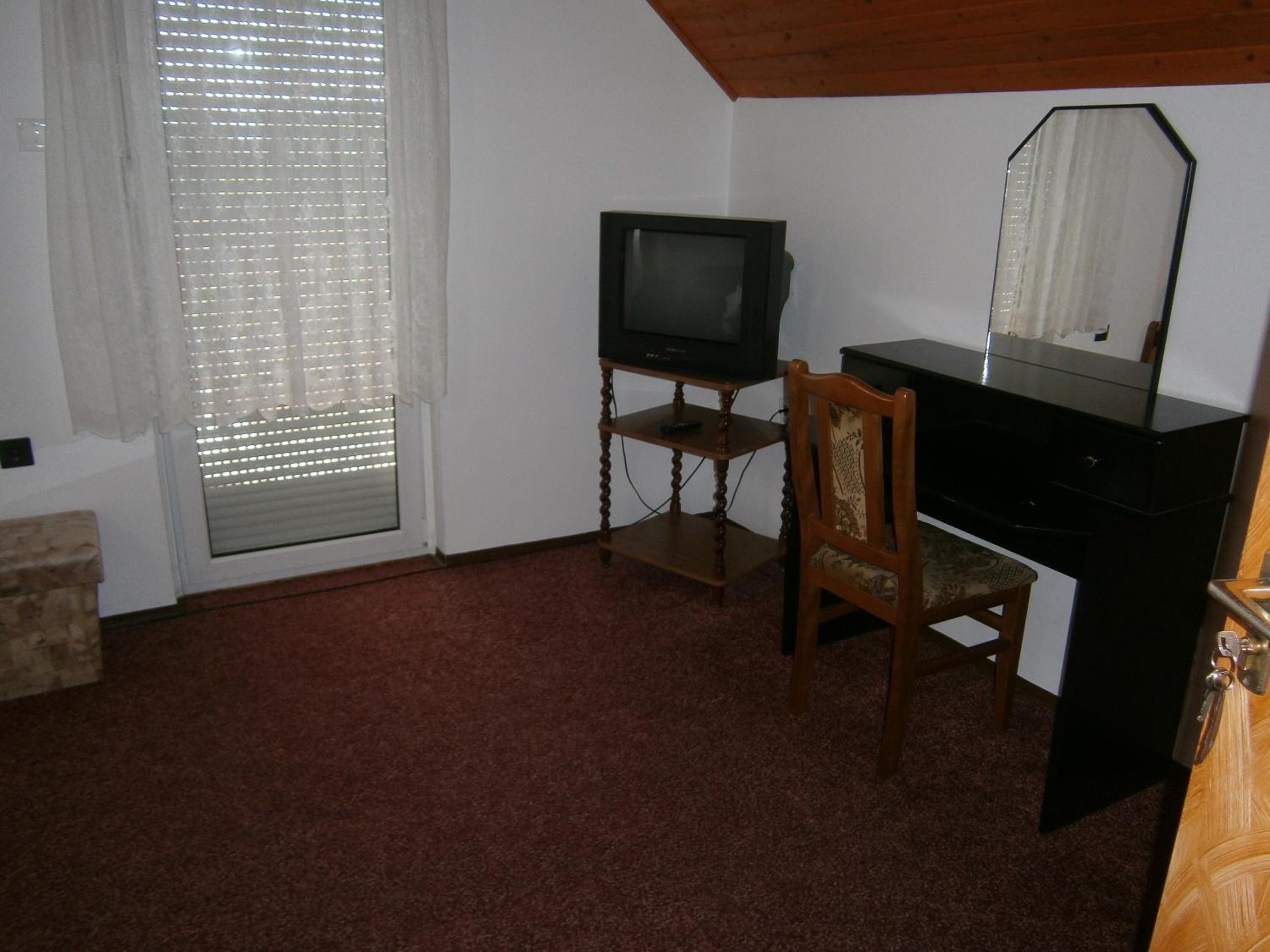 Quintuple Room - Photo 10
